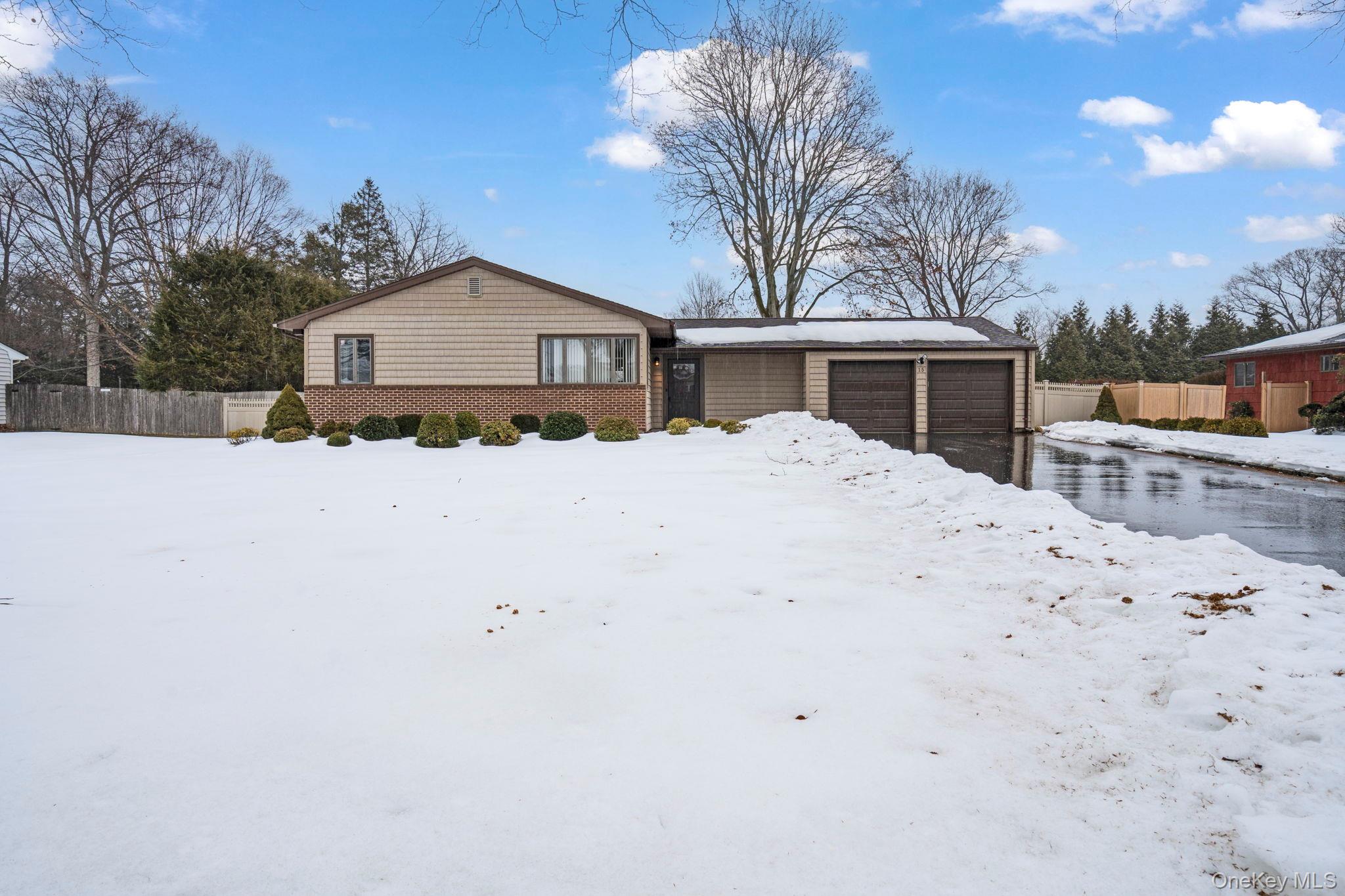 15 Thadford Street, East Northport, NY 11731