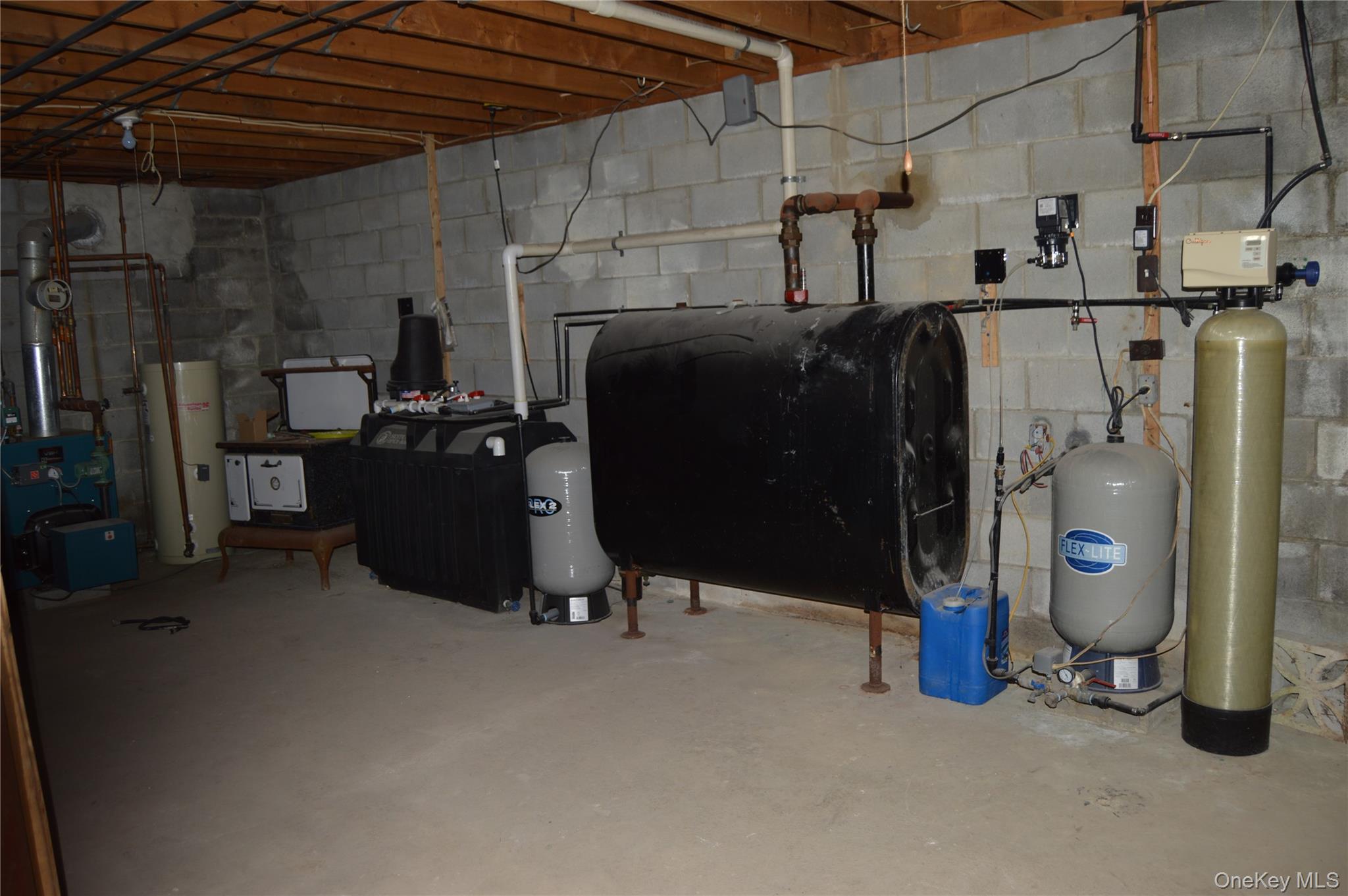 108 Flower Hill, Kingston, NY 12401