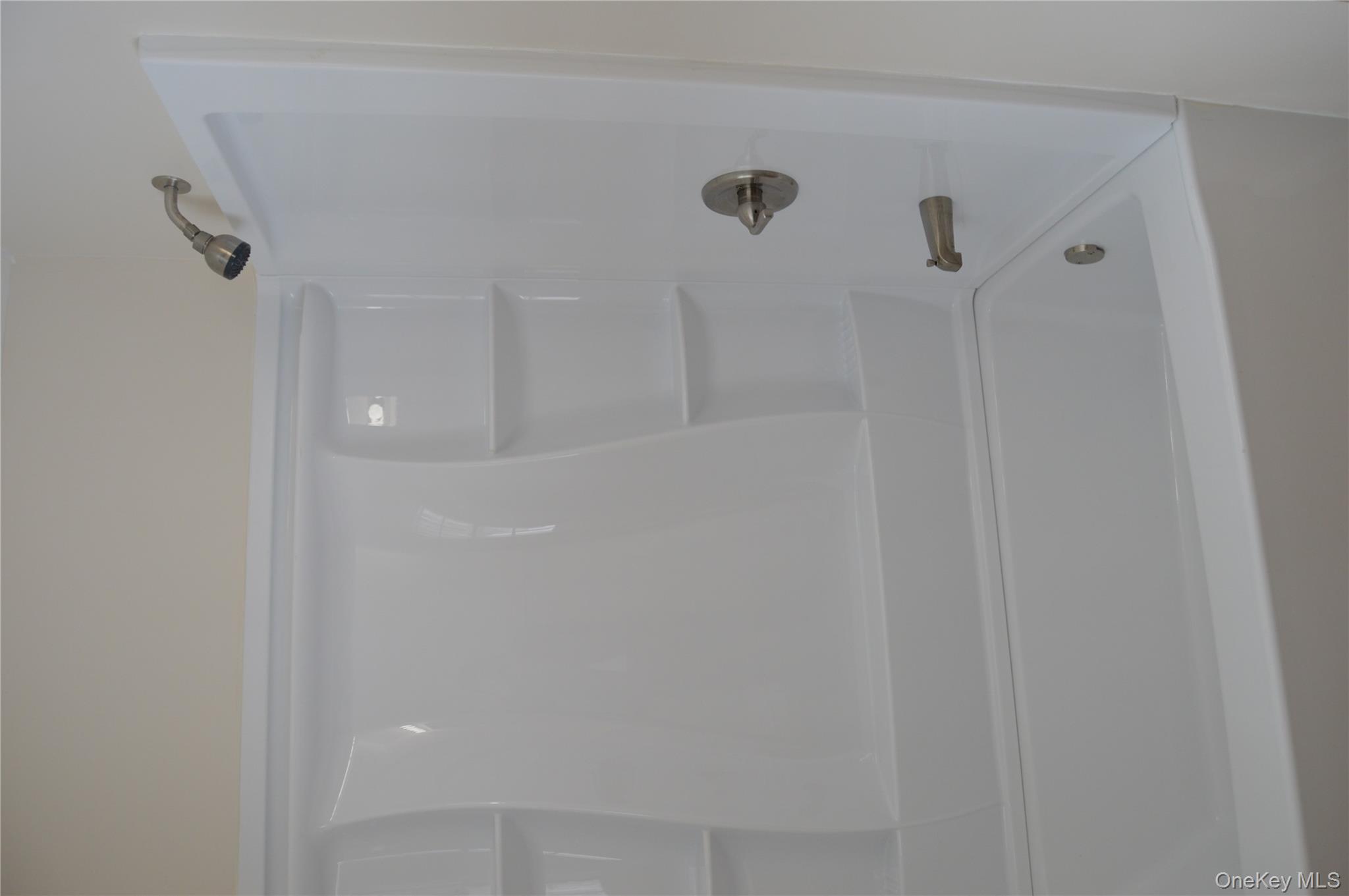 108 Flower Hill, Kingston, NY 12401