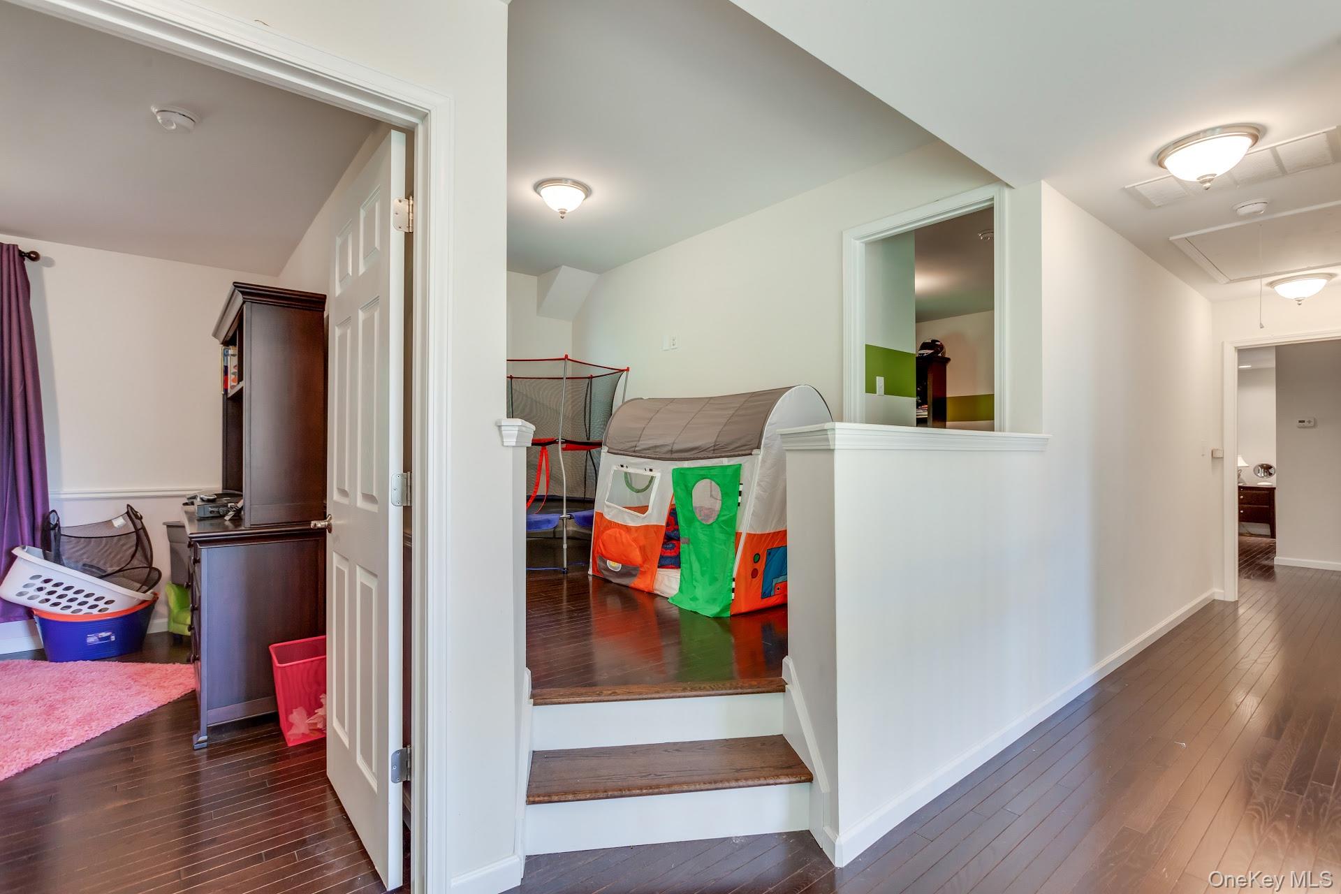 16 Primrose Lane, Chester, NY 10918