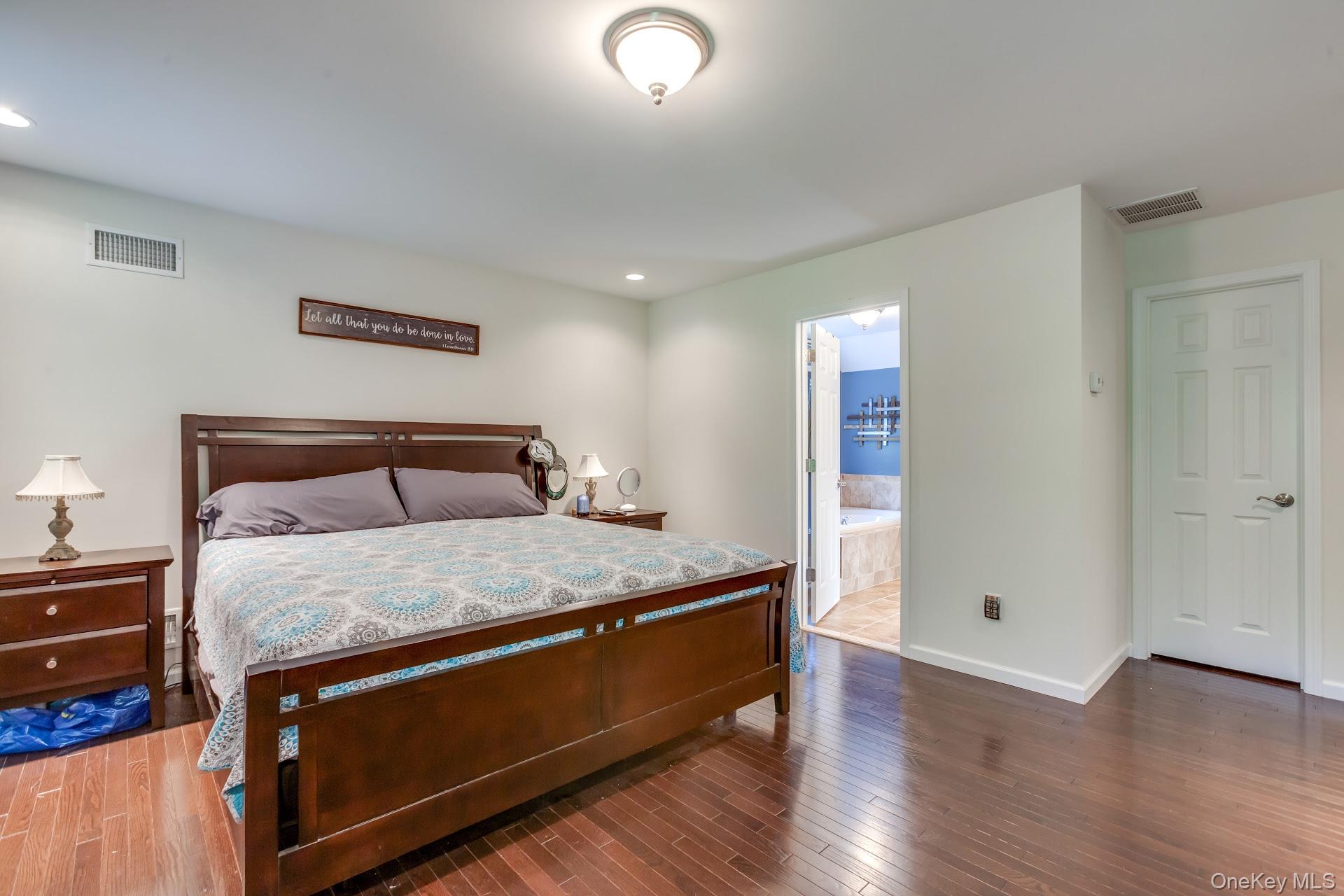 16 Primrose Lane, Chester, NY 10918