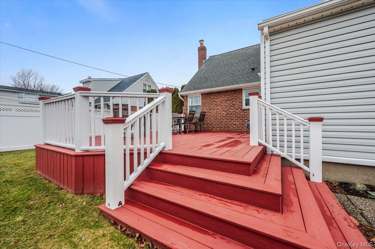 1674 Kroll Road, East Meadow, NY 11554