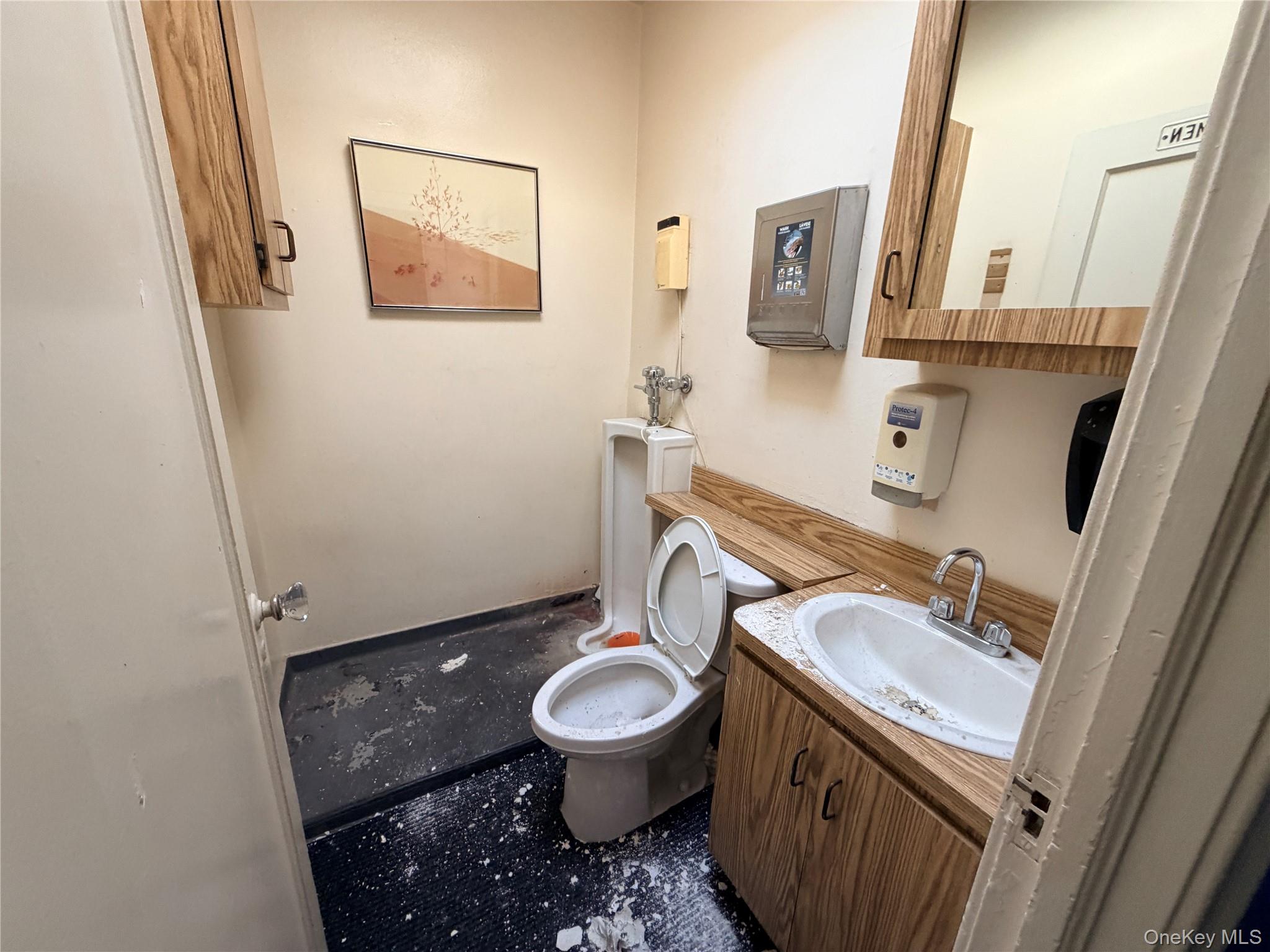 218 Front Street, Hempstead, NY 11550