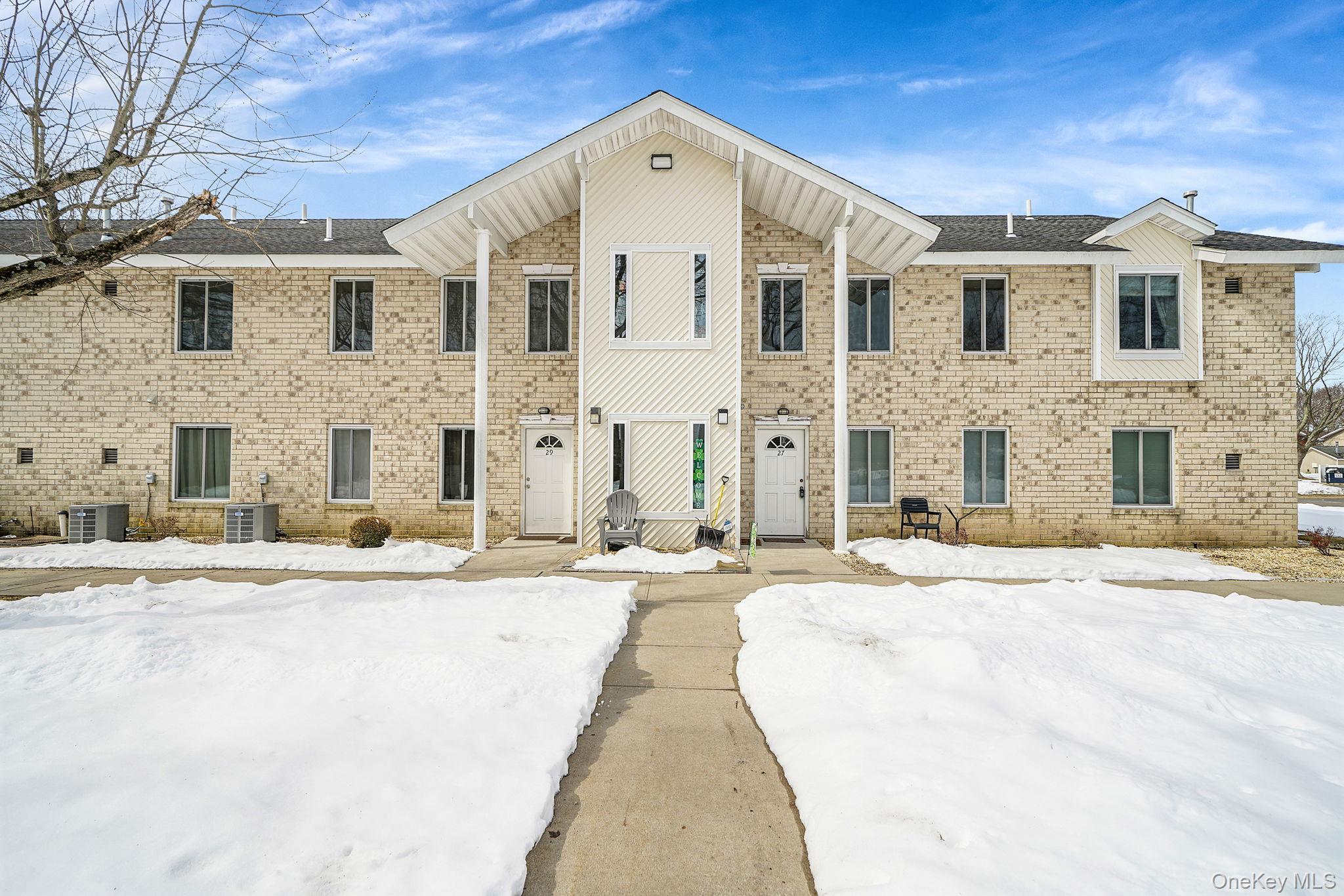 30 El Camino Ct # 30, Coram, NY 11727