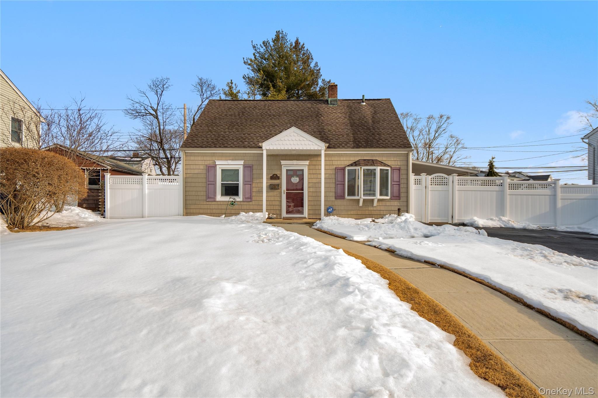 108 Swan Lane, Levittown, NY 11756