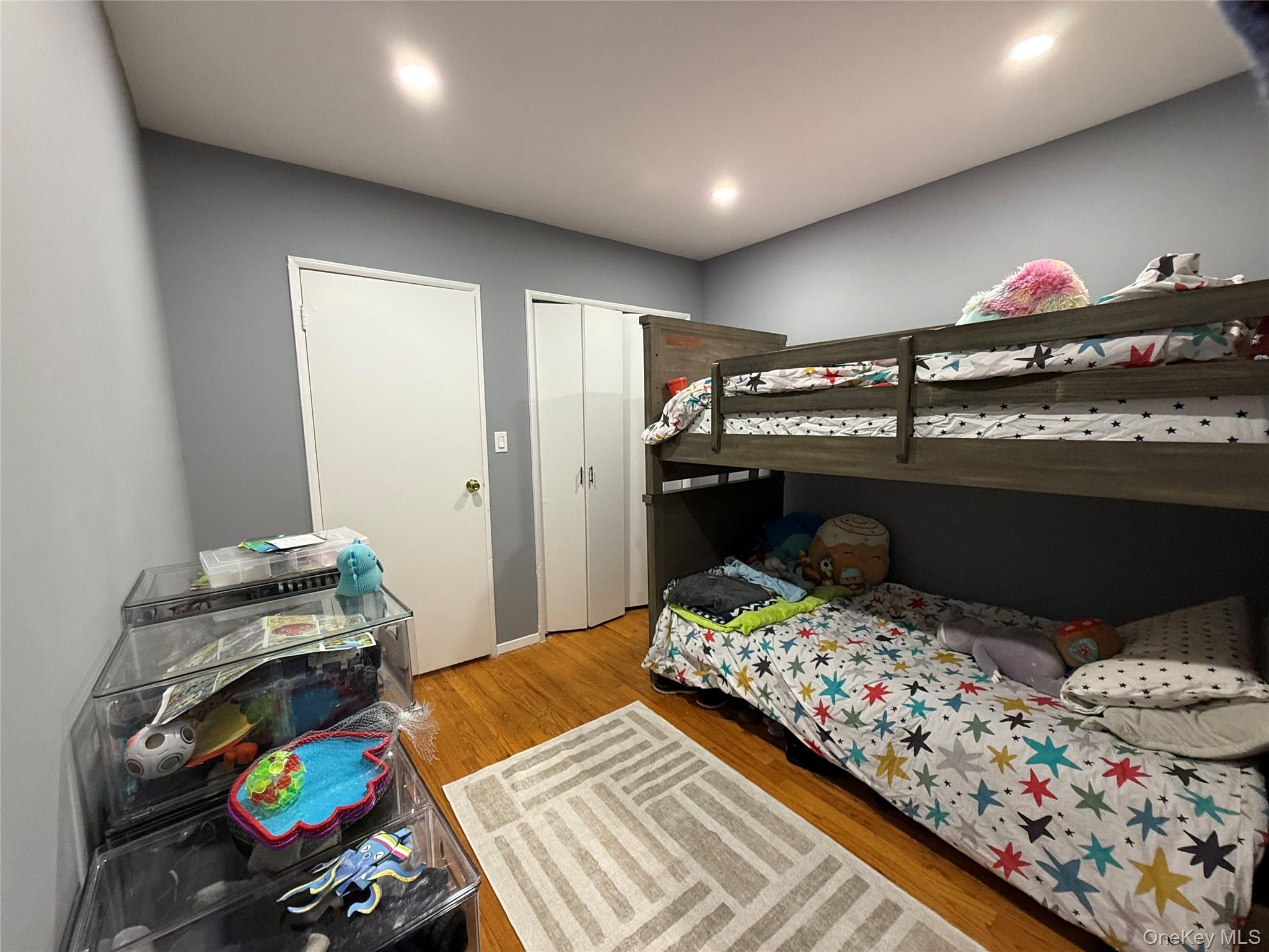 920 Broadway # 5, Woodmere, NY 11598