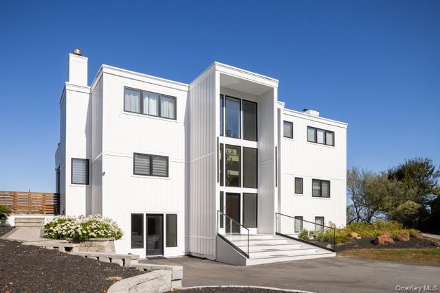 57305 Route 48, Greenport, NY 11944