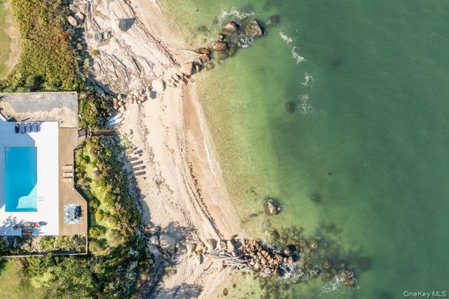 57305 Route 48, Greenport, NY 11944