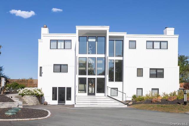 57305 Route 48, Greenport, NY 11944