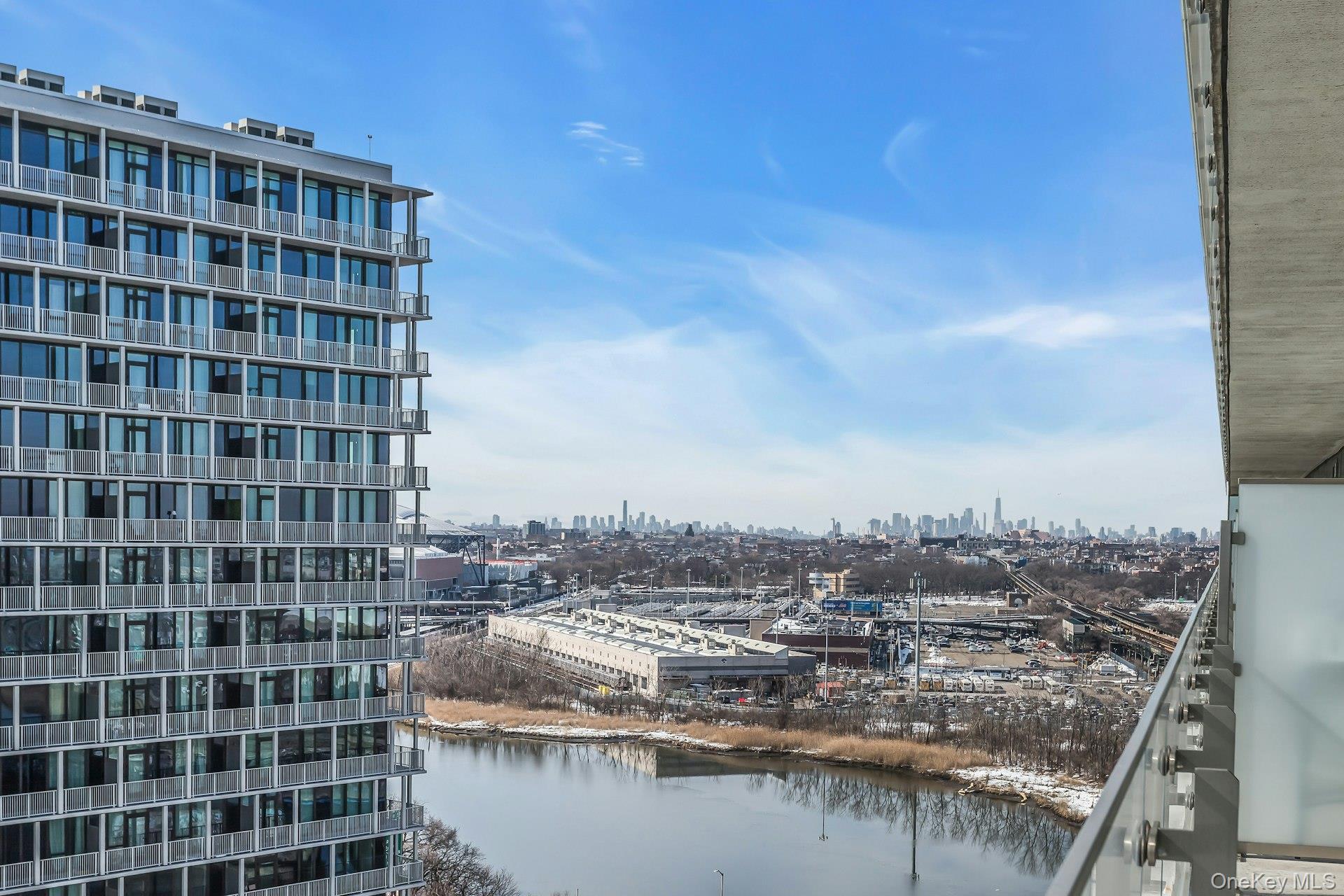 131-01 40th Road # 17V, Flushing, NY 11354