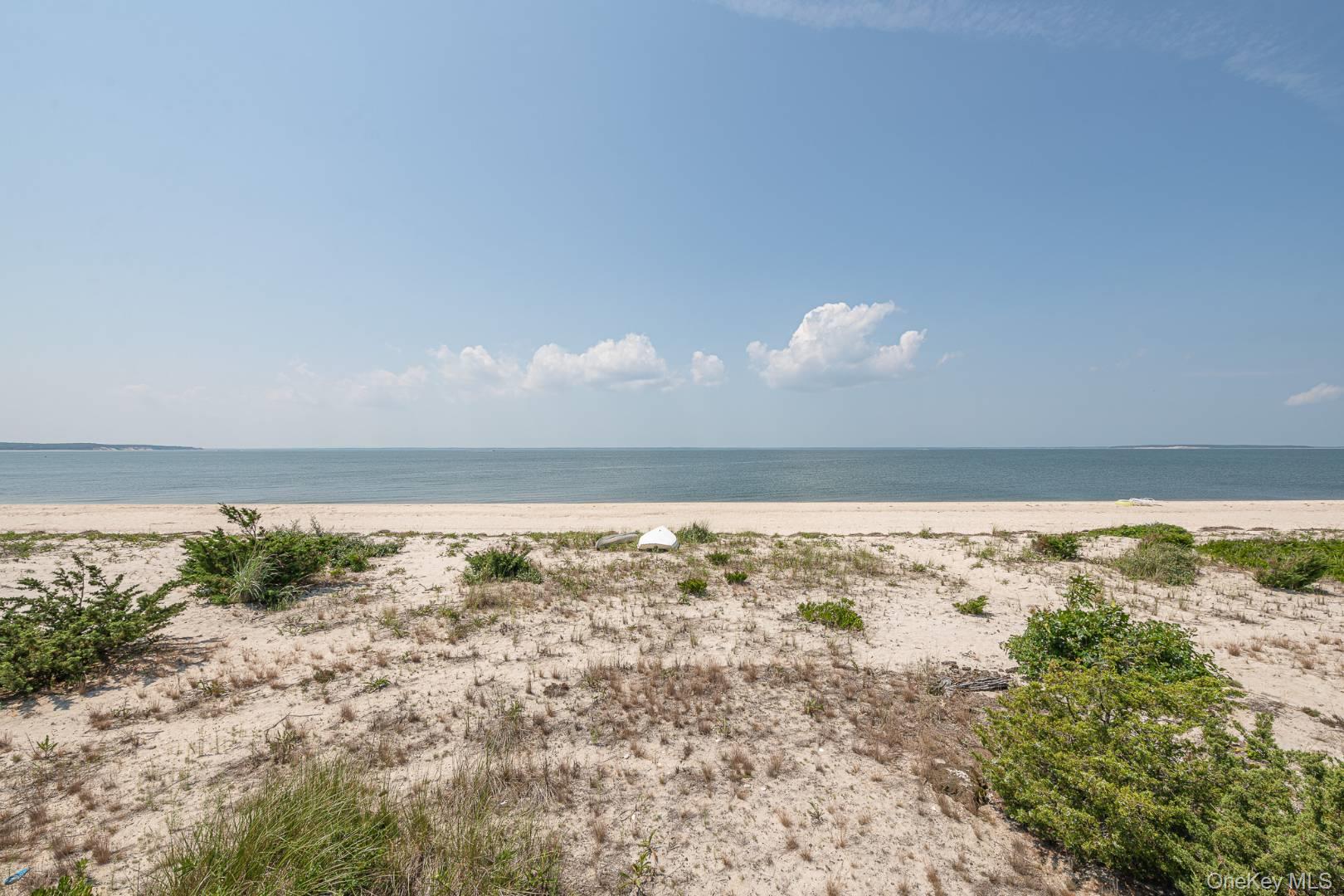 105 Cold Spring Point Road, Southampton, NY 11968