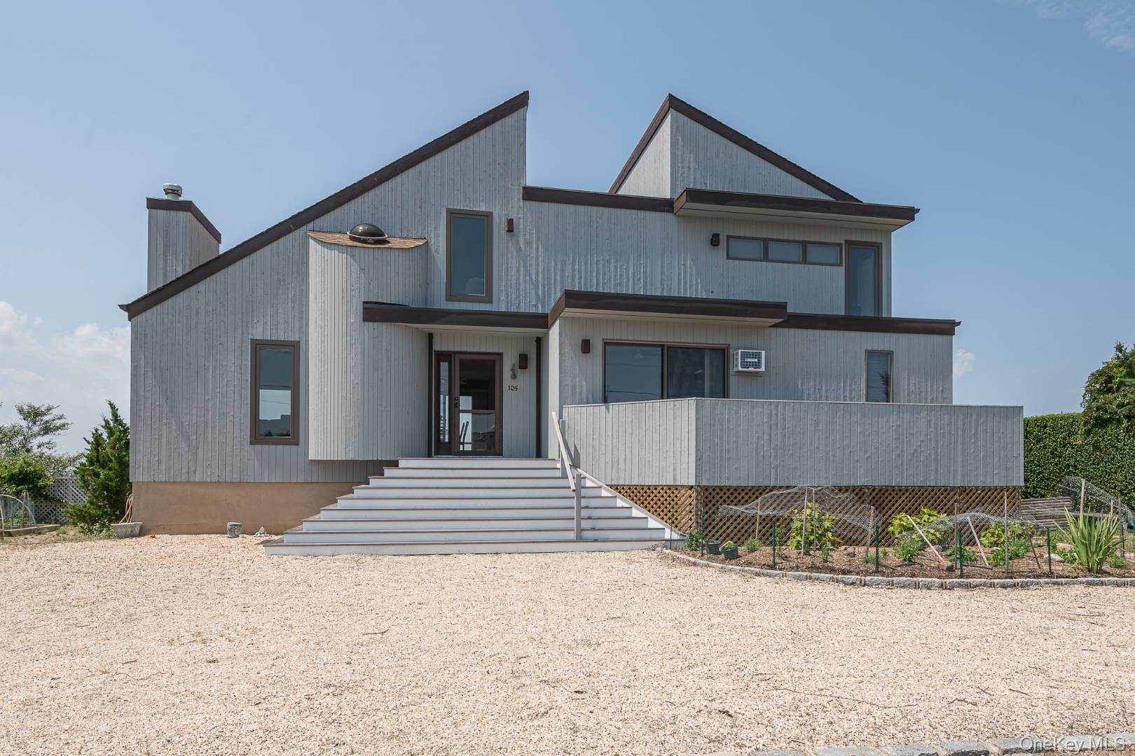 105 Cold Spring Point Road, Southampton, NY 11968