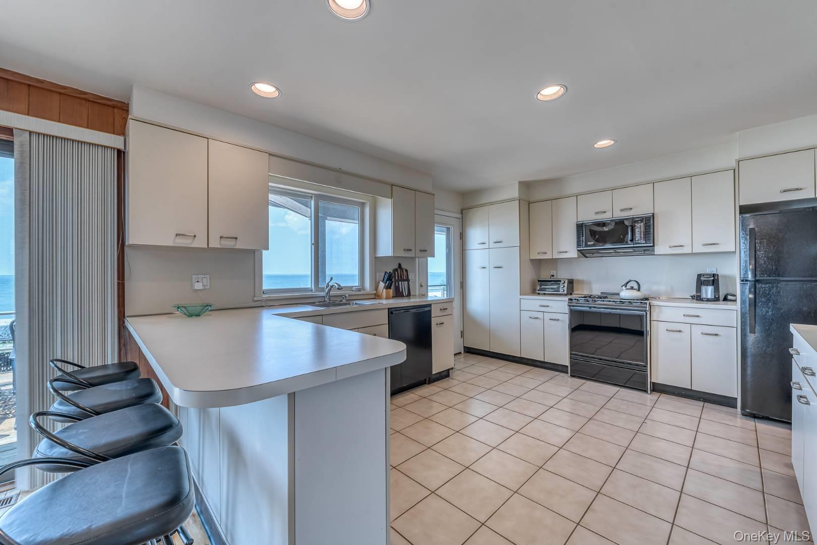 105 Cold Spring Point Road, Southampton, NY 11968