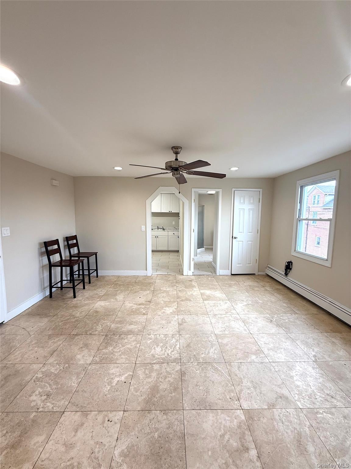 202 N Wellwood Avenue # 3, Lindenhurst, NY 11757