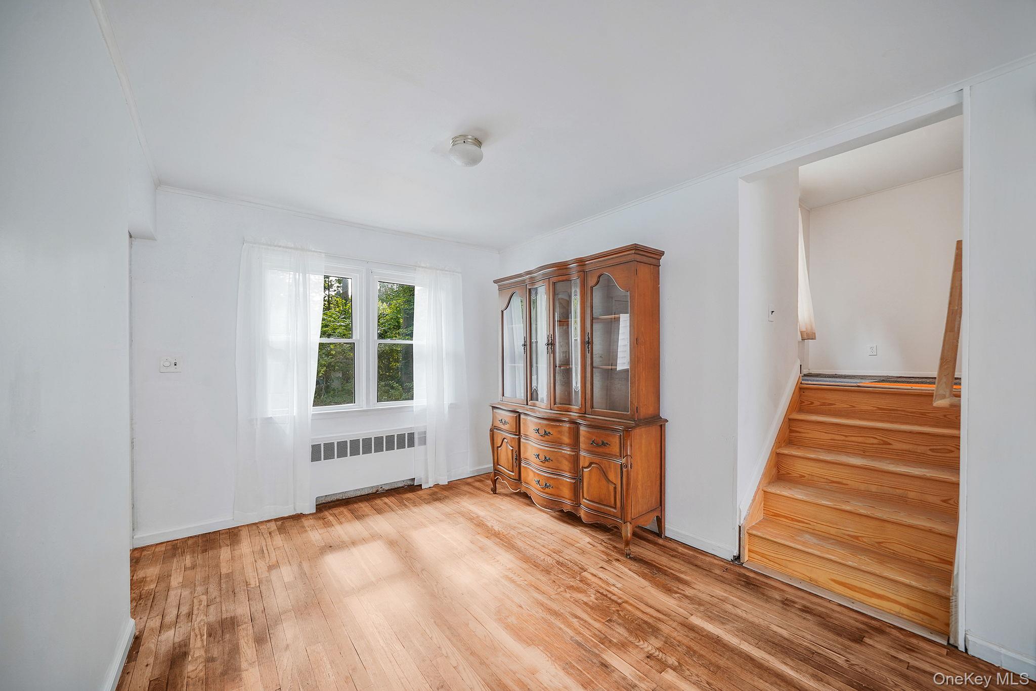 121 Foxdale Lane, Port Jefferson, NY 11777