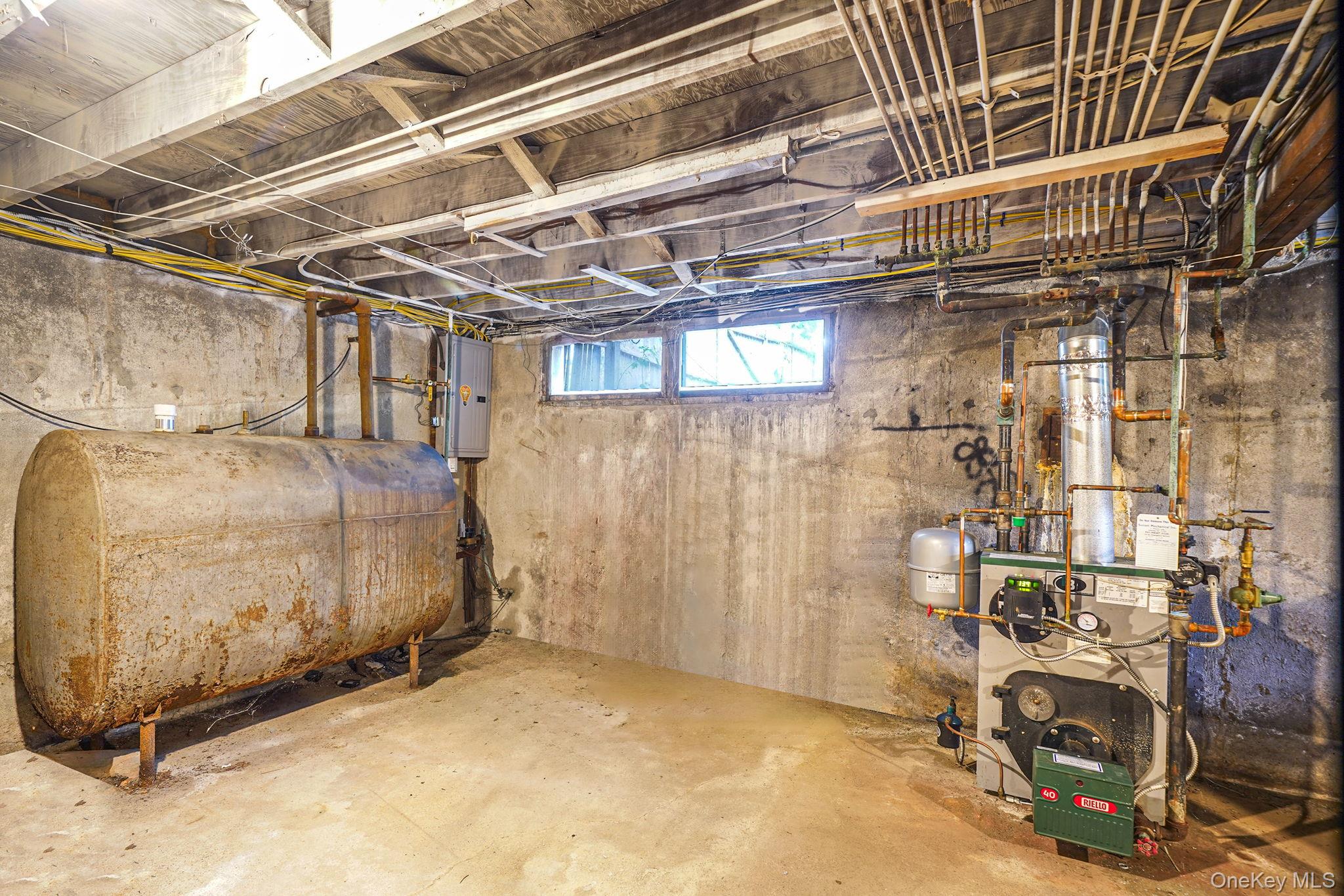 121 Foxdale Lane, Port Jefferson, NY 11777