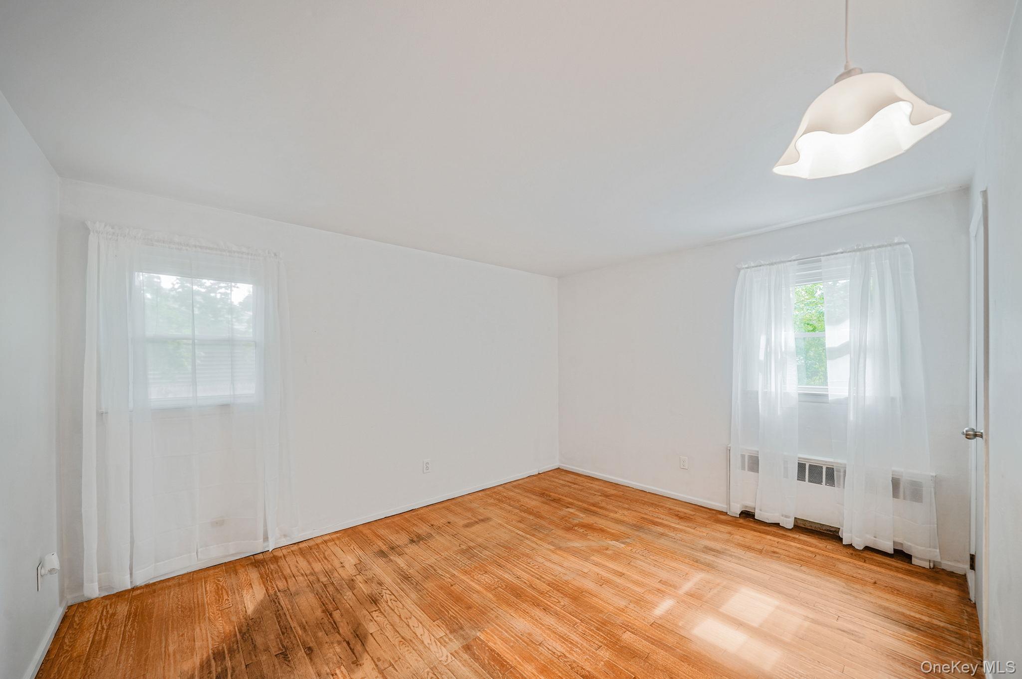 121 Foxdale Lane, Port Jefferson, NY 11777