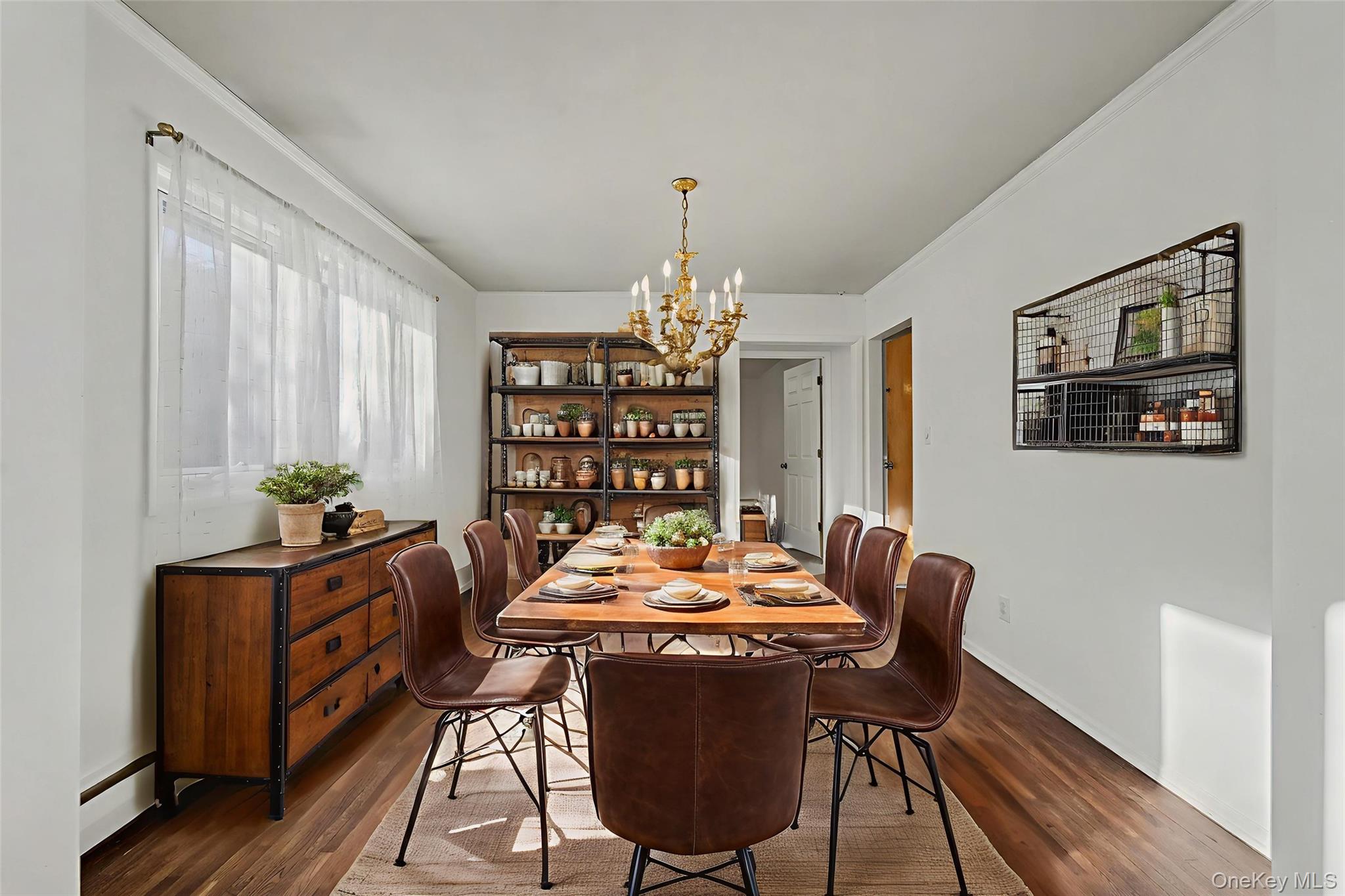 38 Park Drive E, Syosset, NY 11791