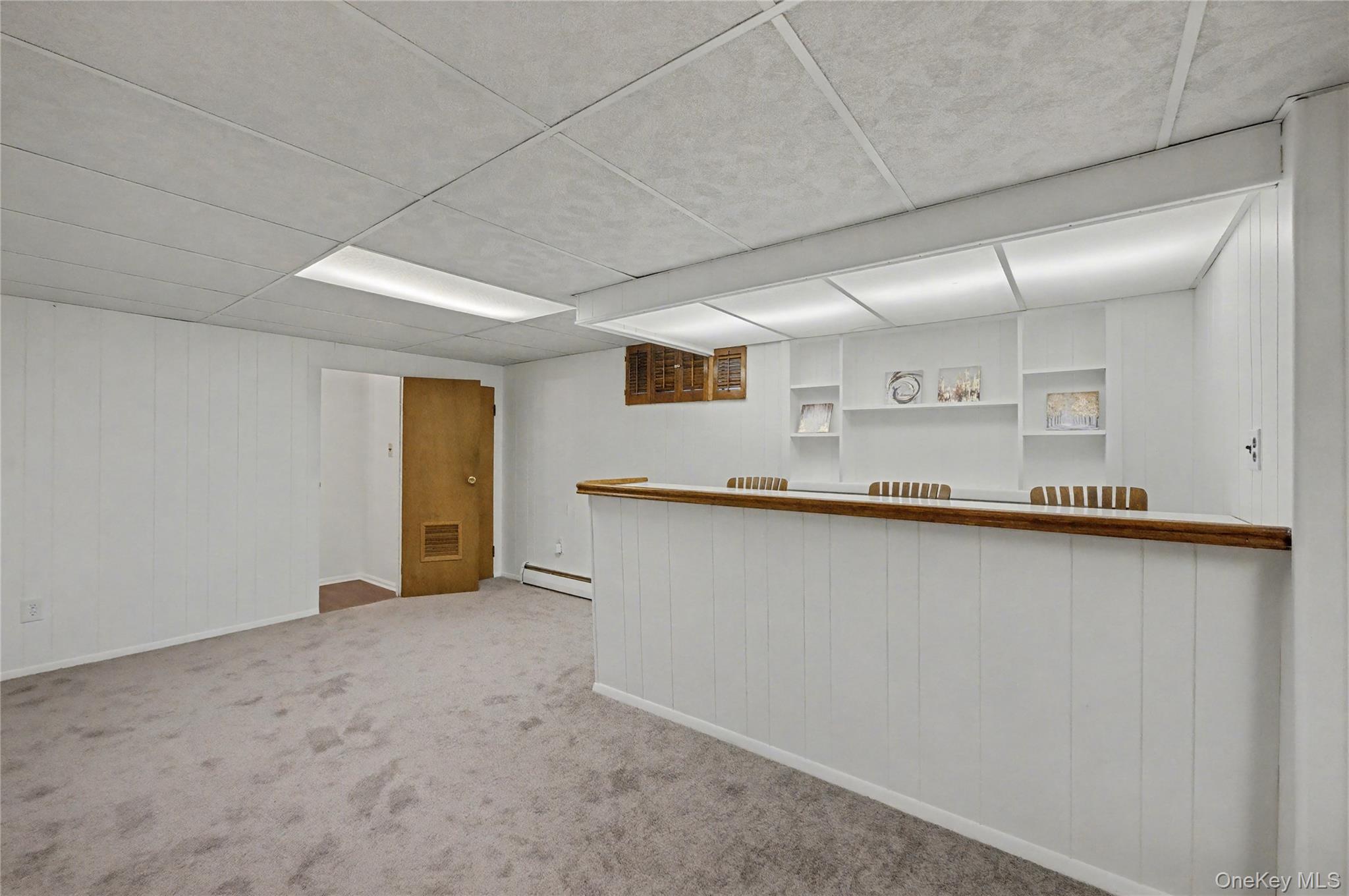 38 Park Drive E, Syosset, NY 11791