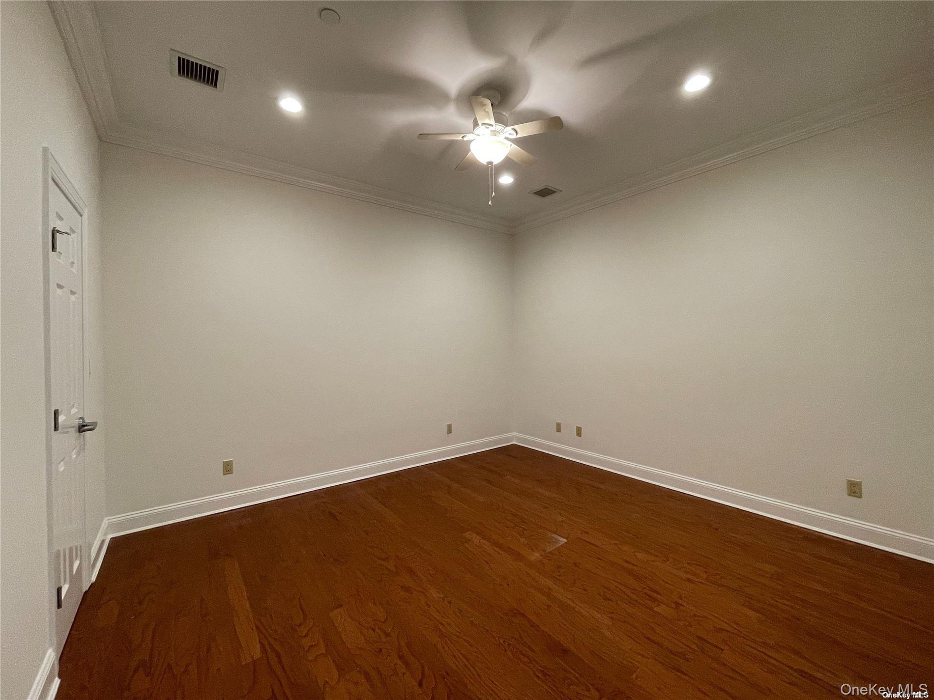 328A Main Street # 3B, Huntington, NY 11743