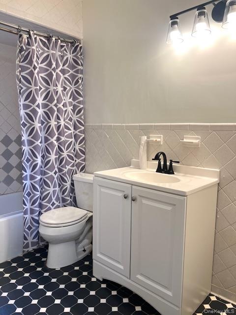 143 Delaware Avenue, Bay Shore, NY 11706