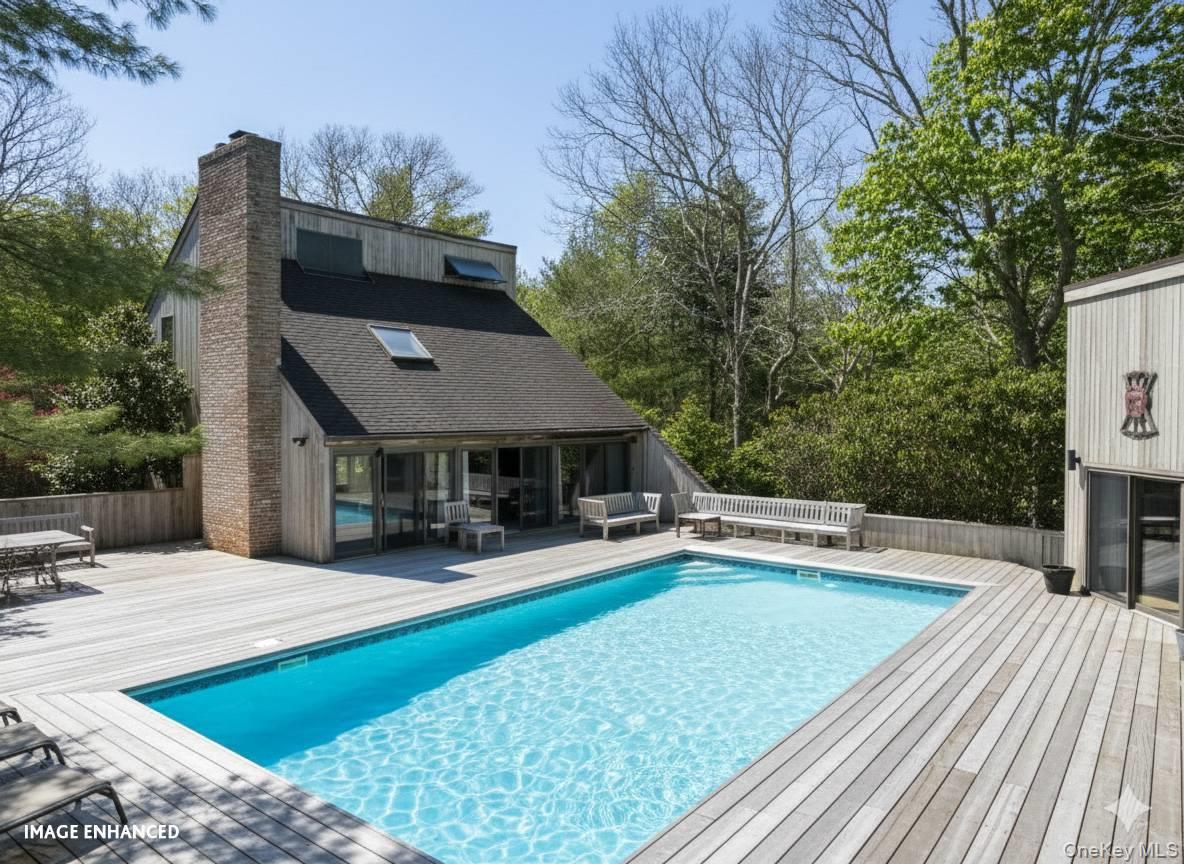 669 Hands Creek Road, East Hampton, NY 11937