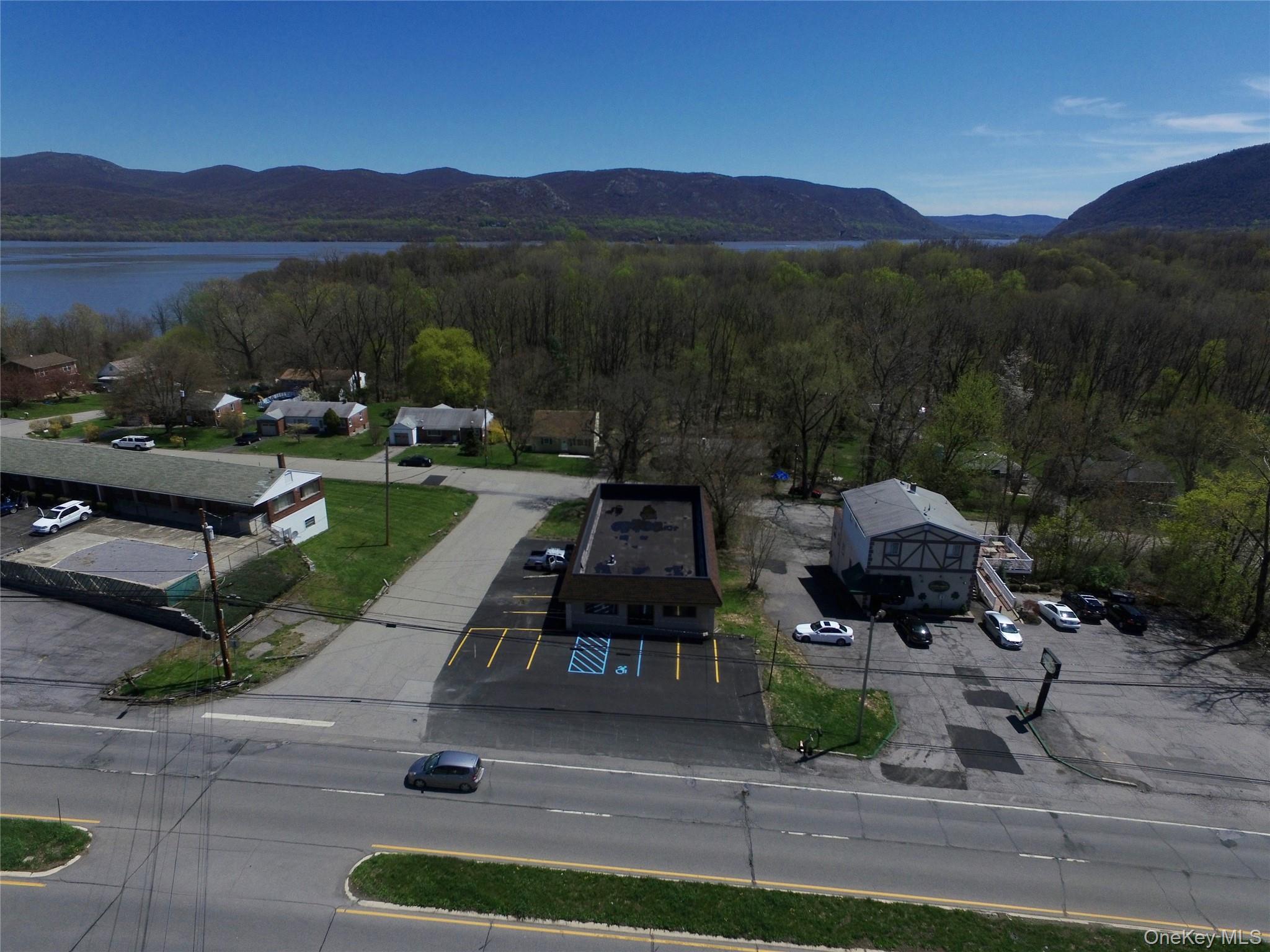 2960 Us Route 9W, New Windsor, NY 12553