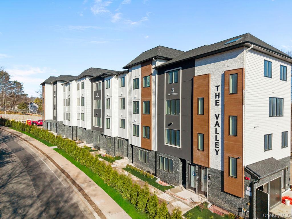 7 Valley Way # 120, Spring Valley, NY 10977