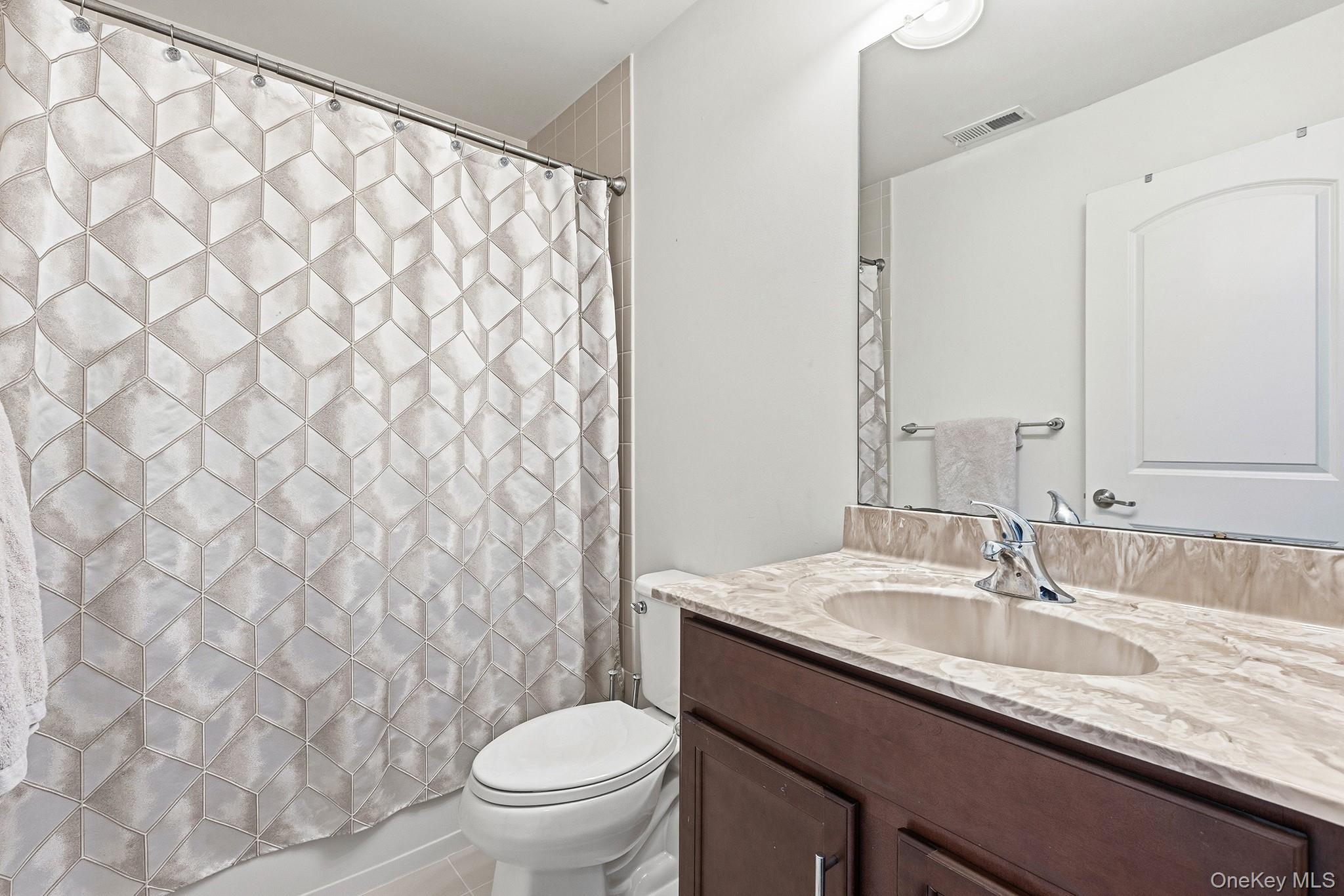 8 Atwood Drive, Middletown, NY 10940