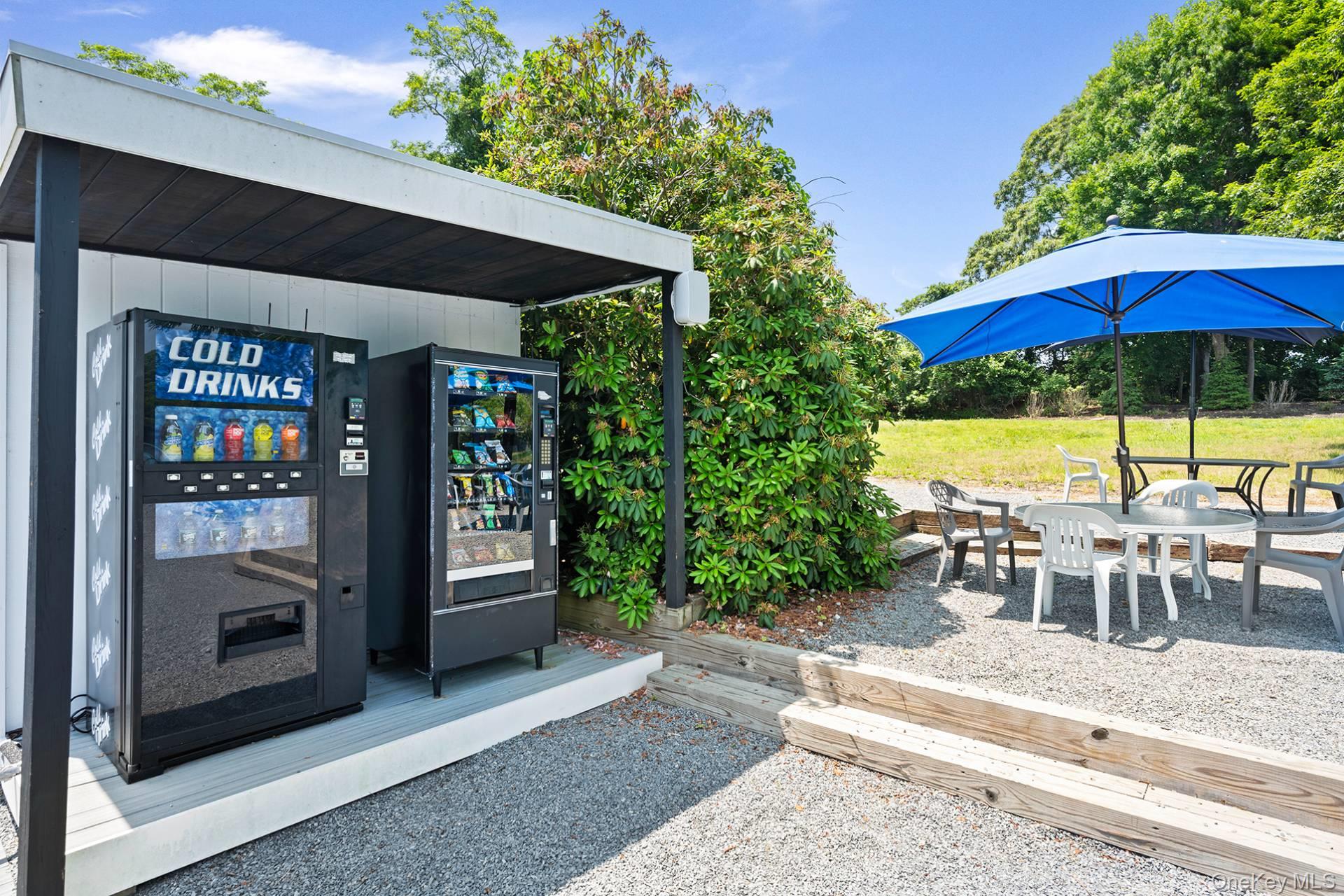 142 Montauk Highway, Westhampton, NY 11977