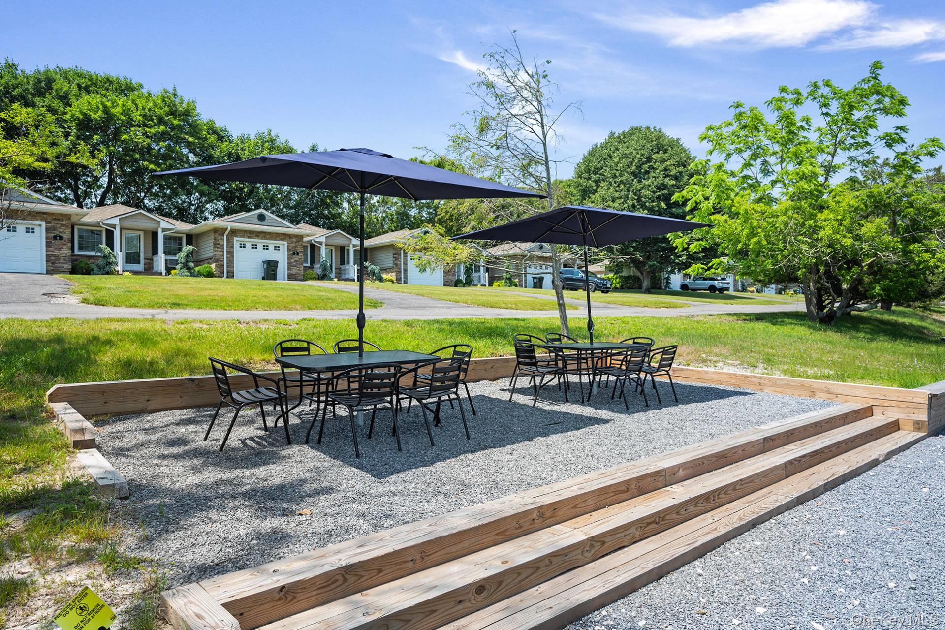 142 Montauk Highway, Westhampton, NY 11977