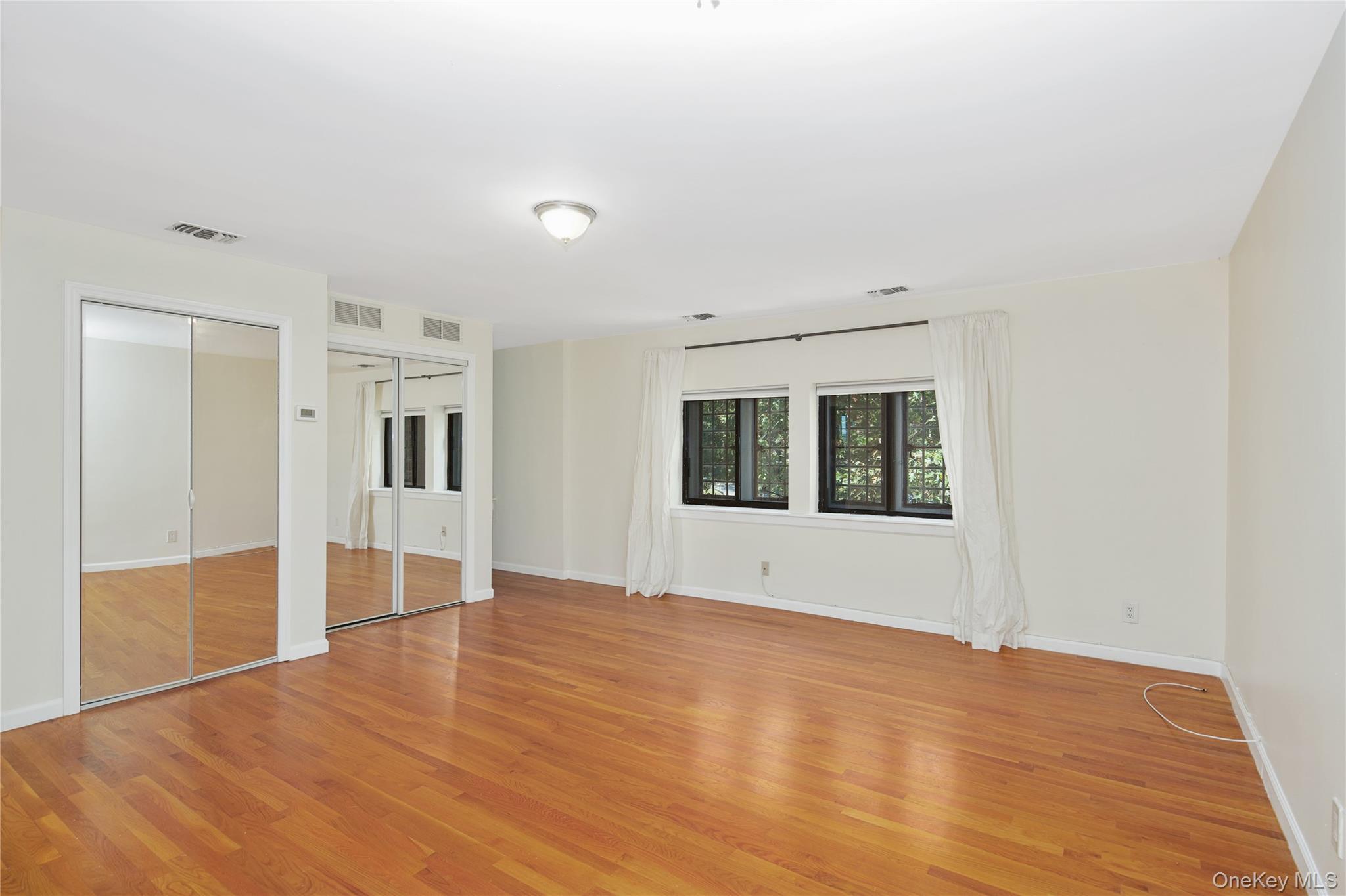 403 Chateau Rive # 403, Peekskill, NY 10566