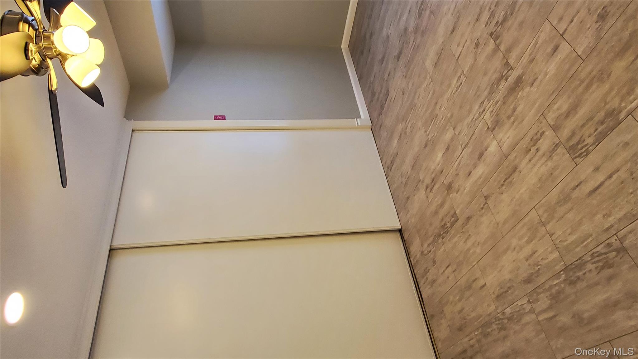 11 Idaho # 11, Coram, NY 11727