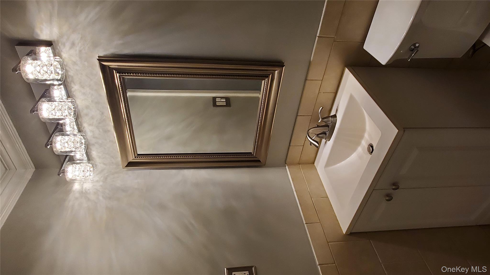 11 Idaho # 11, Coram, NY 11727