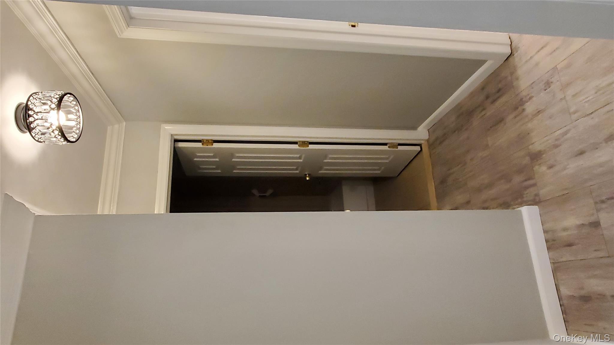 11 Idaho # 11, Coram, NY 11727