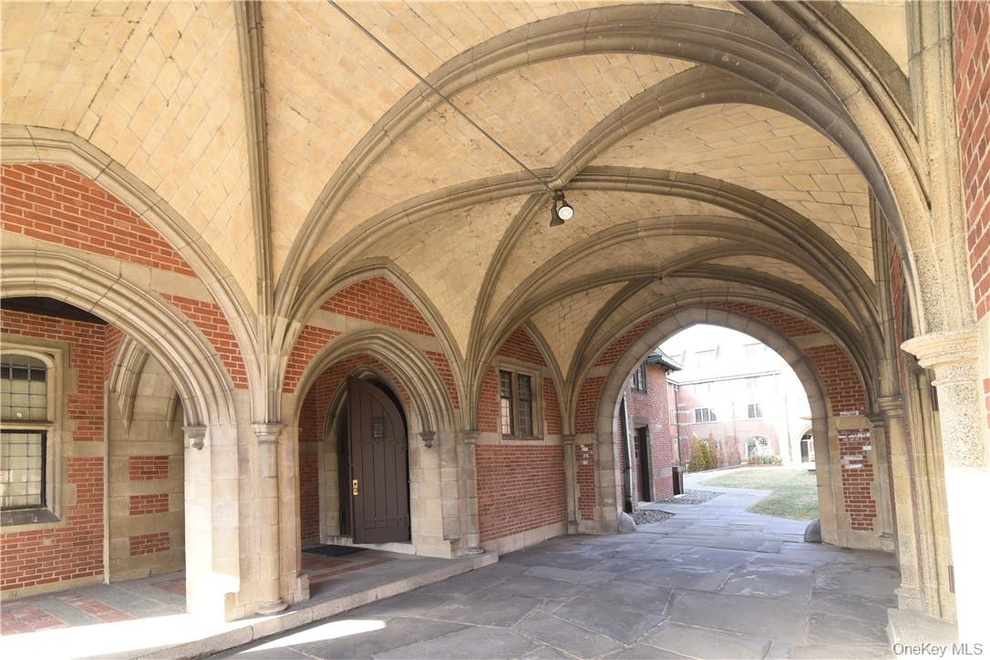 304 Chateau Rive Street # 304, Peekskill, NY 10566