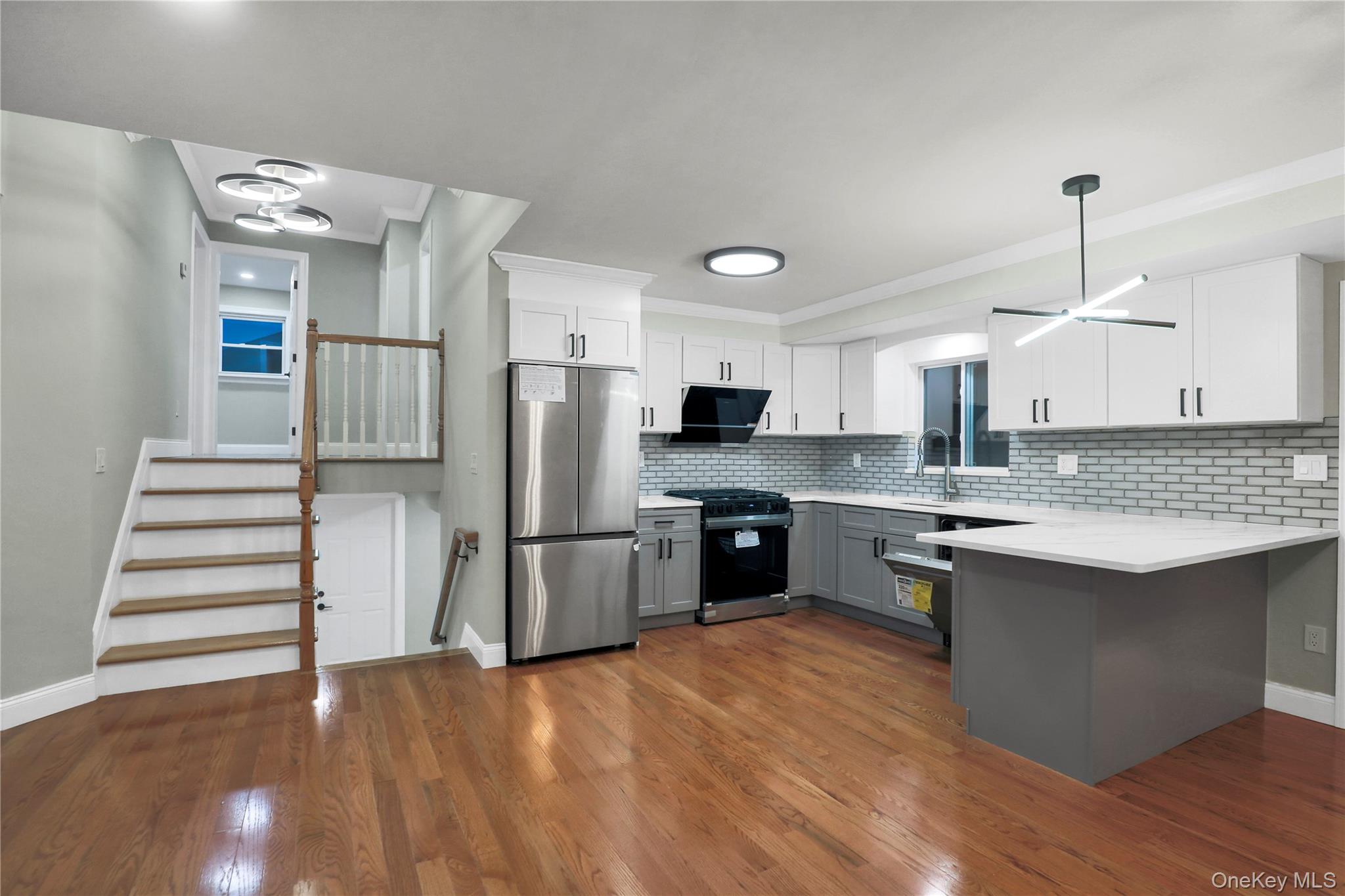 45 Colony Lane, Syosset, NY 11791