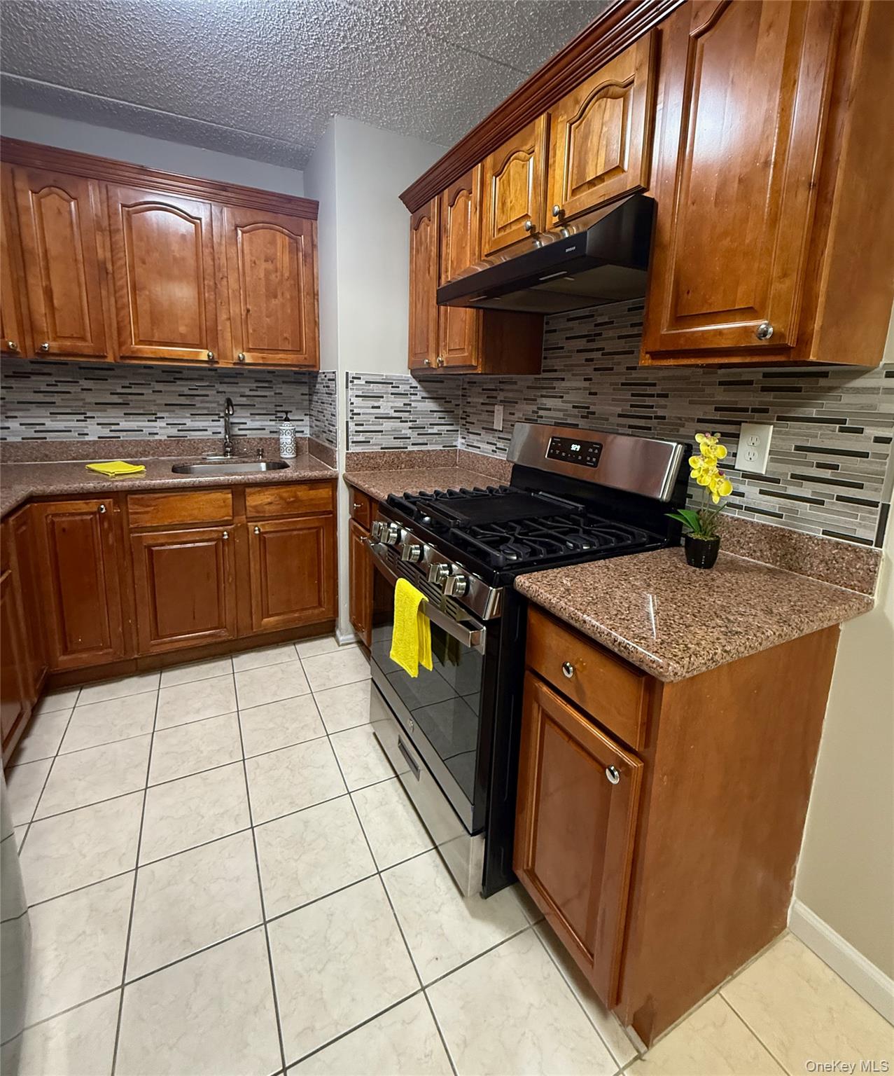 24 Palmetto Street, Brooklyn, NY 11221