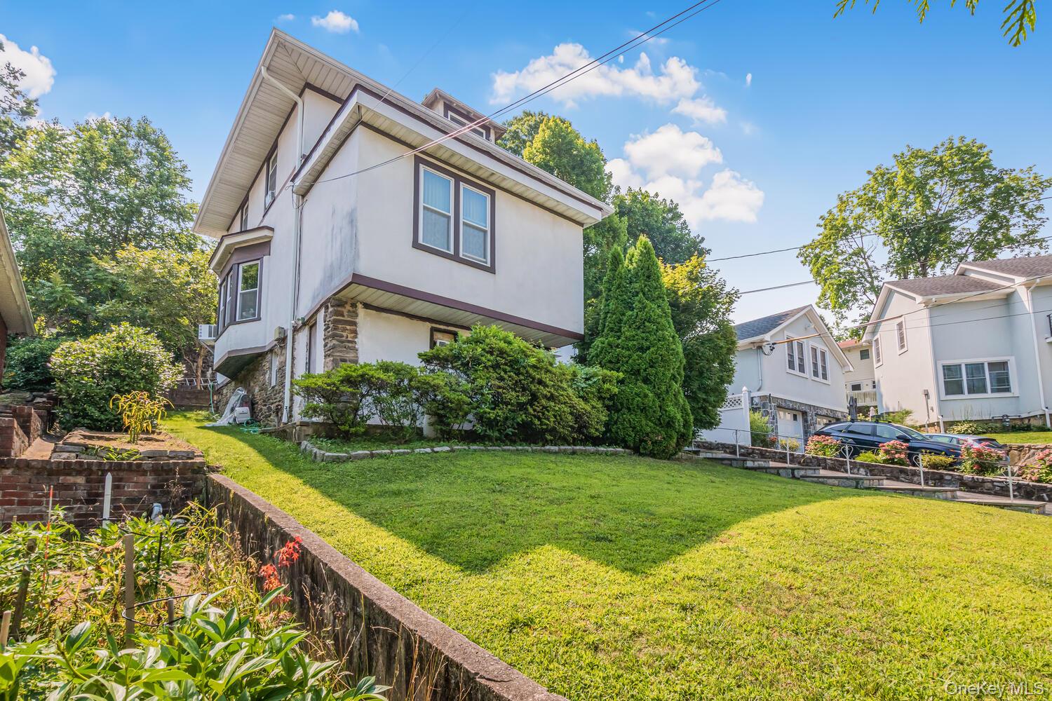 7 Elaine Terrace, Yonkers, NY 10701