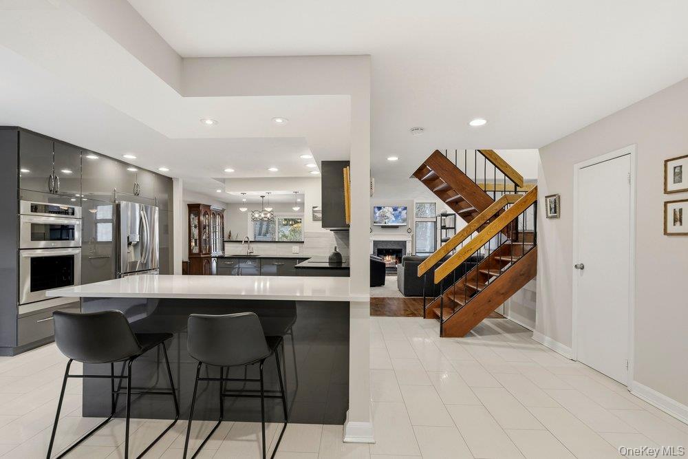 8 Wimbledon Court, Jericho, NY 11753