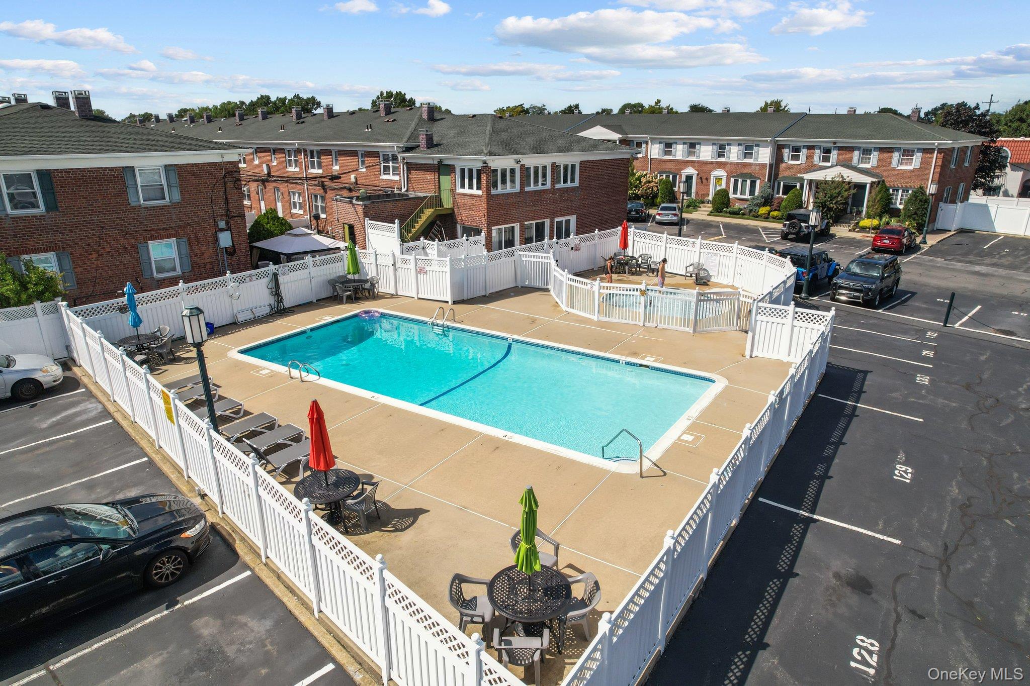 3530 Long Beach Road # 8, Oceanside, NY 11572