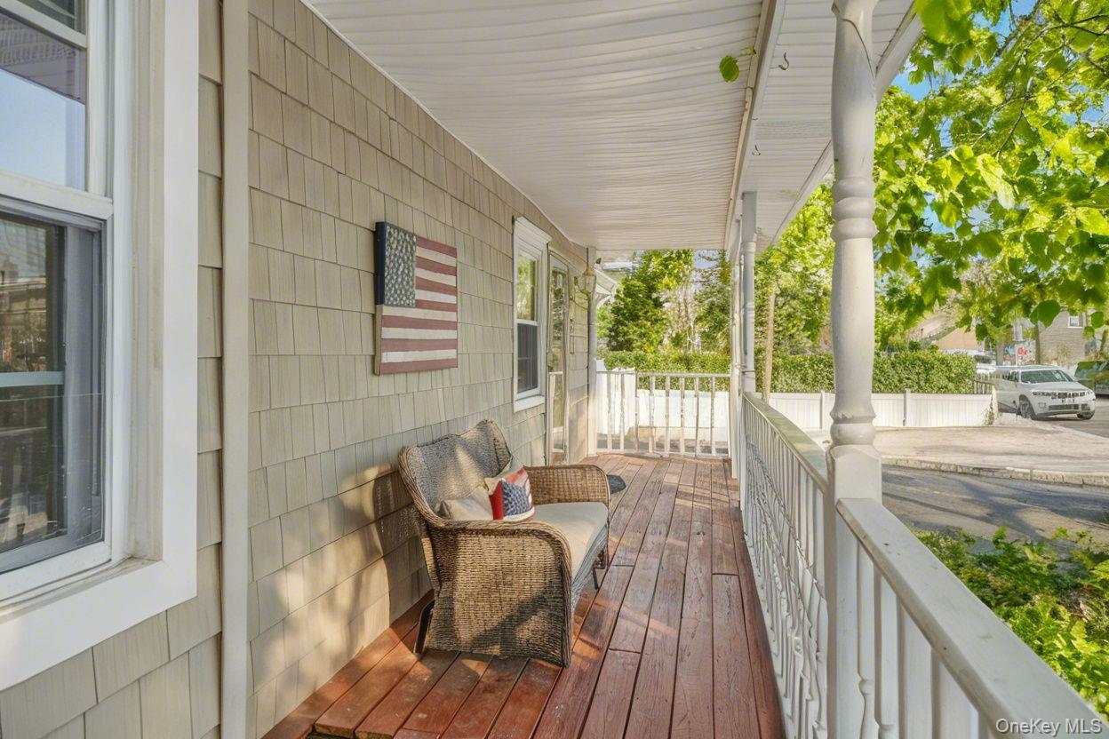 1 6th Street, Nesconset, NY 11767