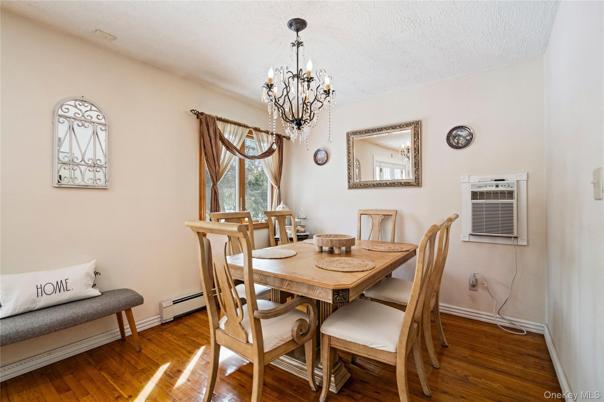 25 State Place, Huntington, NY 11743