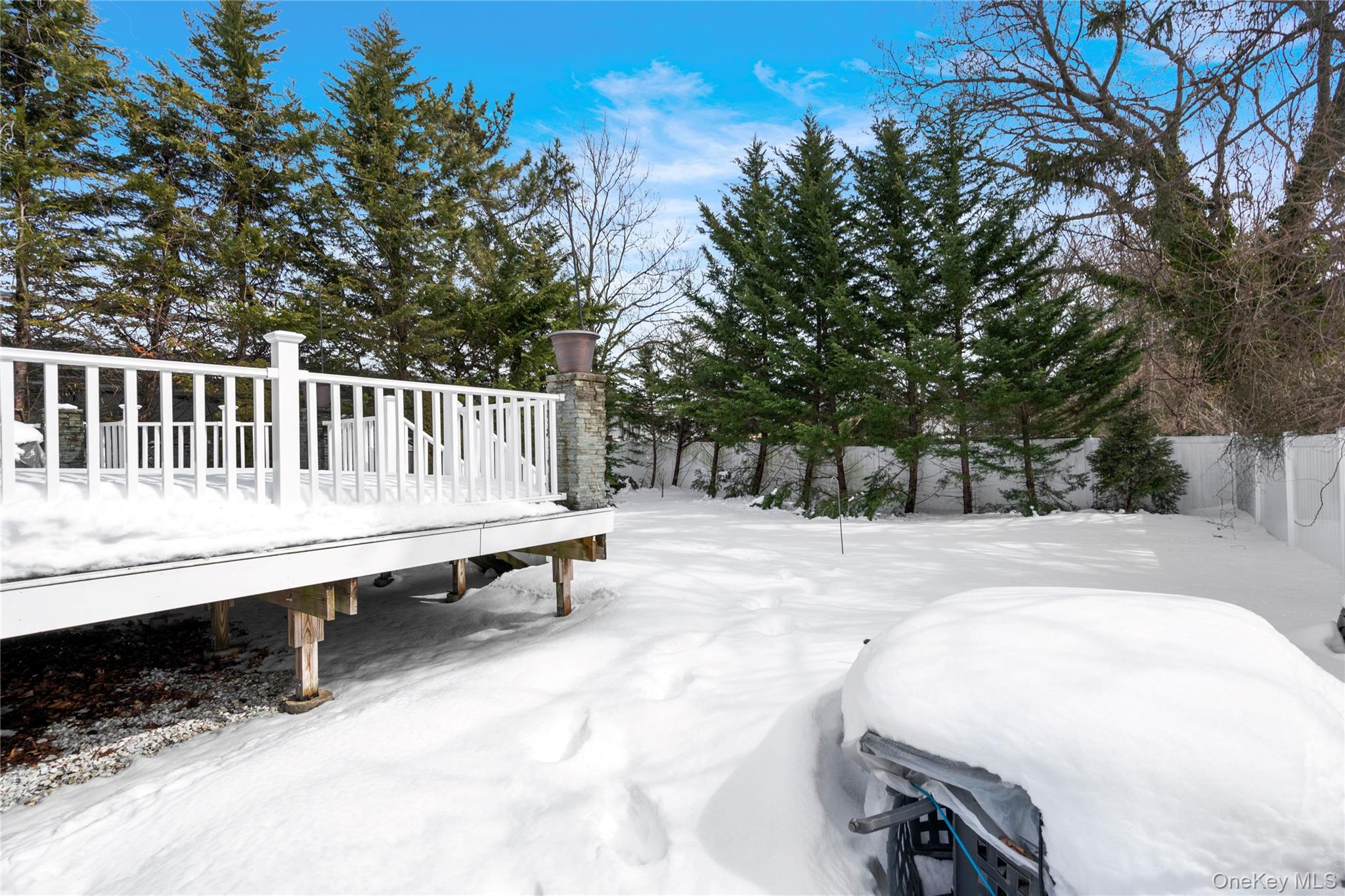 25 State Place, Huntington, NY 11743