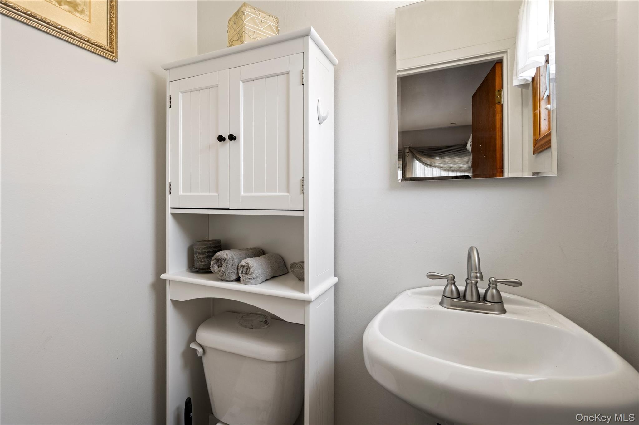 25 State Place, Huntington, NY 11743