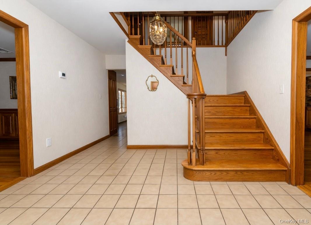 3 Danielle Court, Montebello, NY 10901