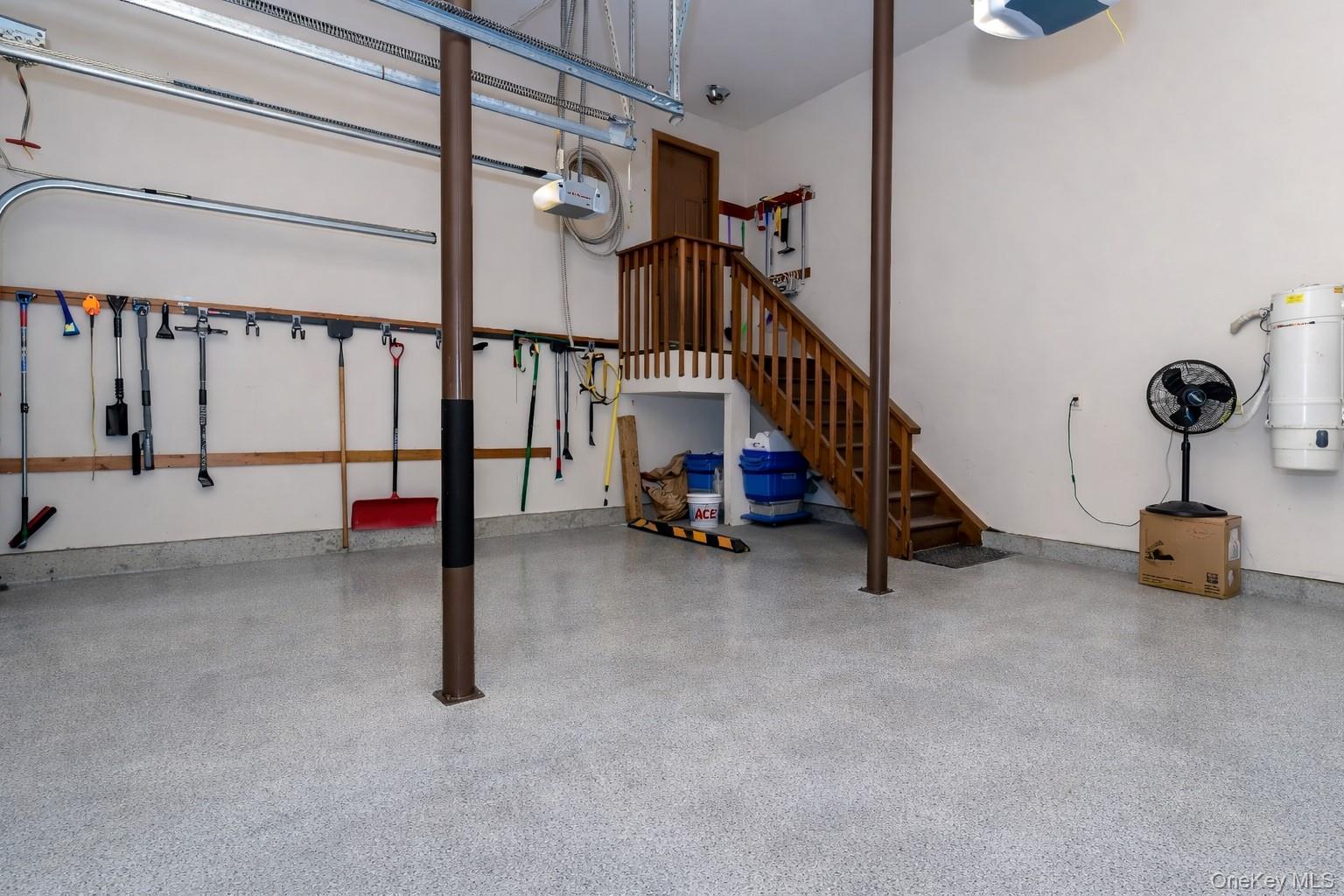 3 Danielle Court, Montebello, NY 10901