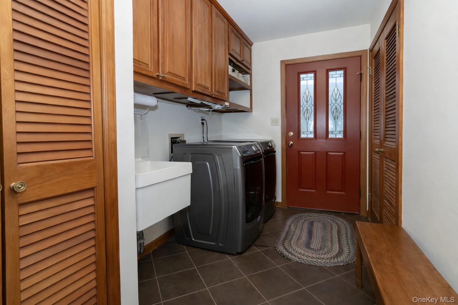 3 Danielle Court, Montebello, NY 10901