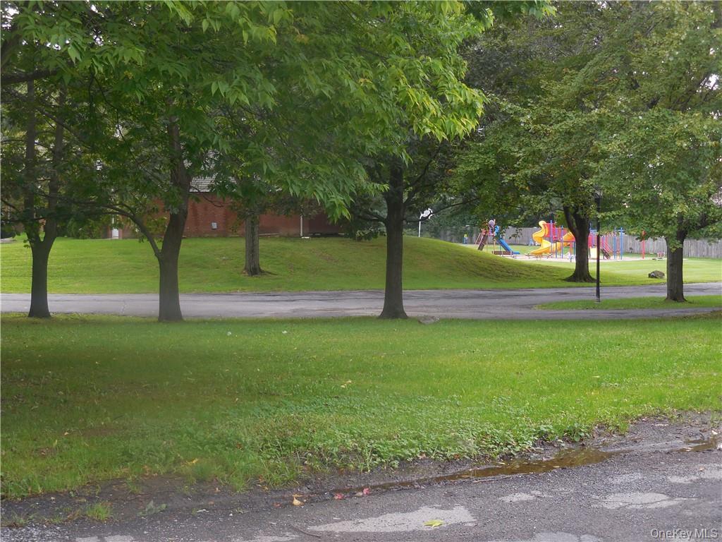 27 Brewester Drive, Cornwall, NY 12518