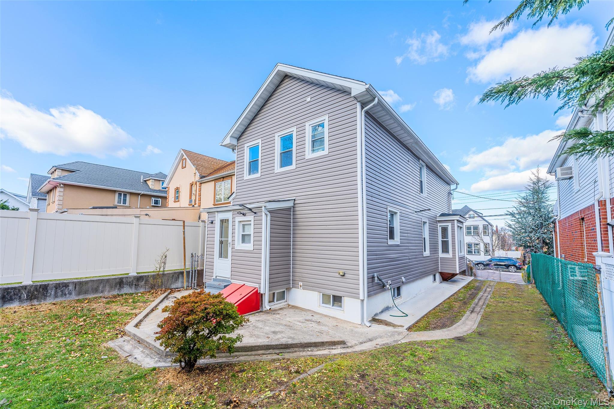 15424 13th Avenue, Whitestone, NY 11357